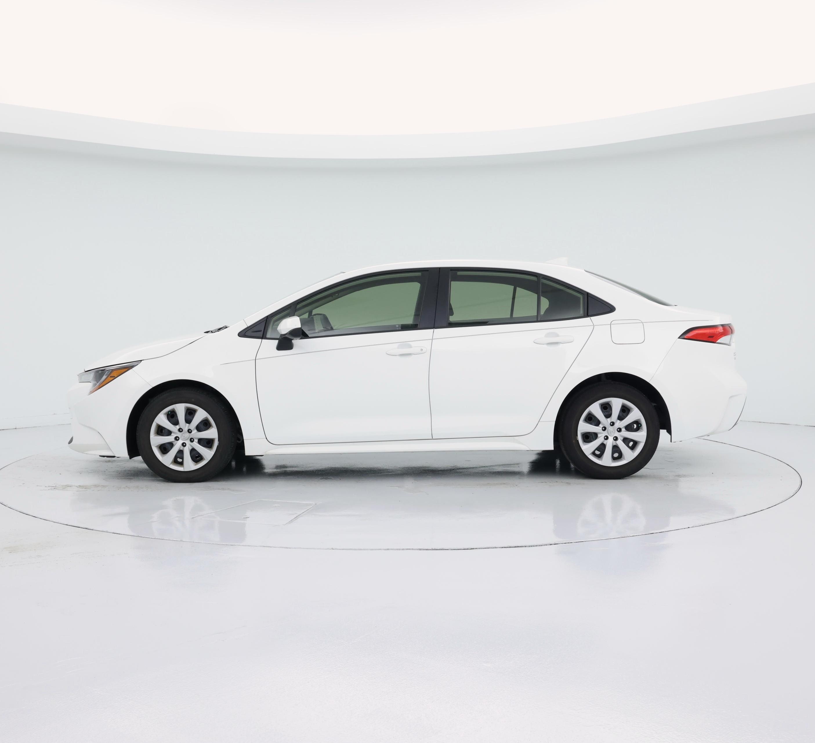 Thumbnail: 2022 Toyota Corolla - 3