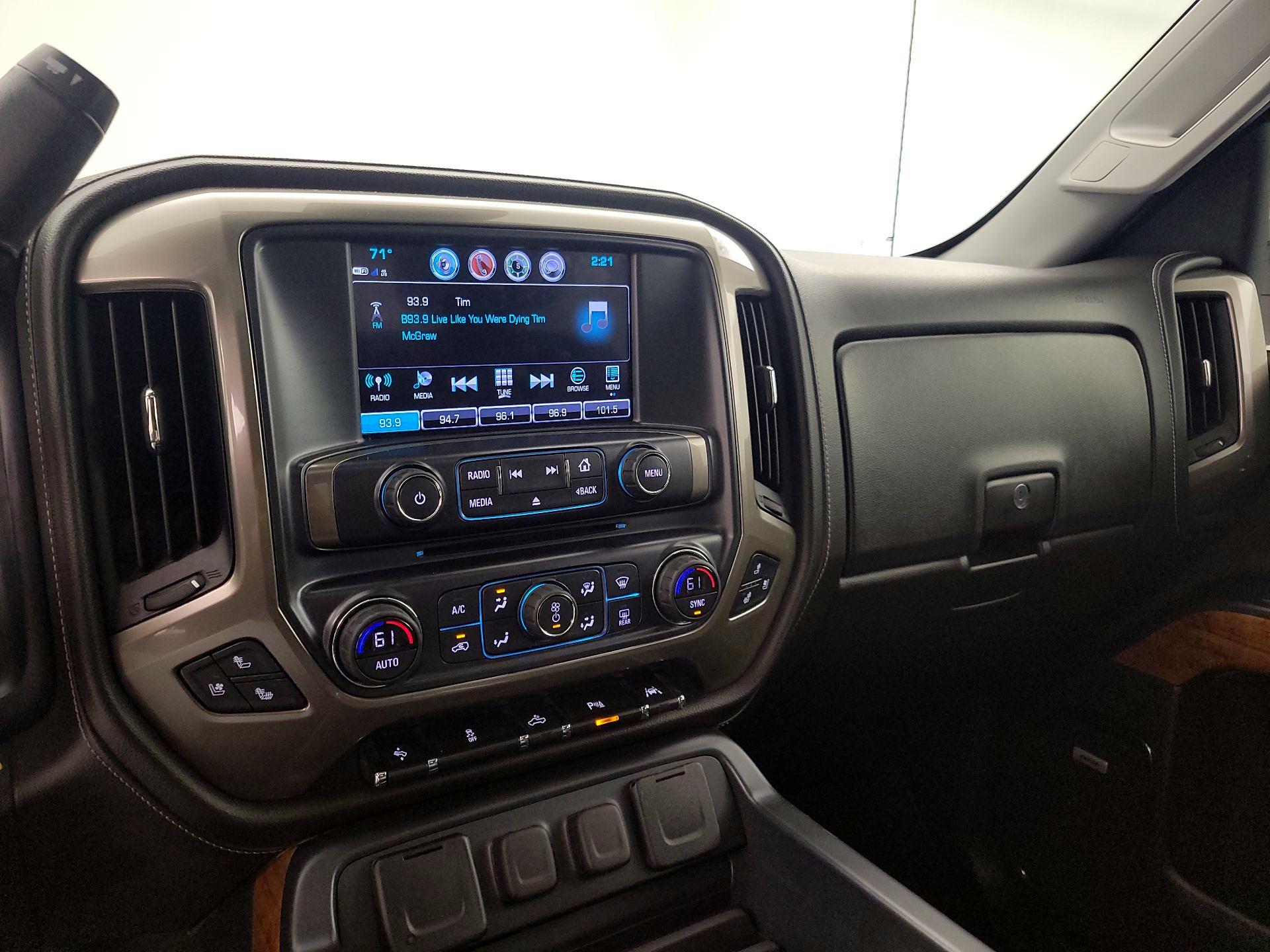 Thumbnail: 2017 Chevrolet Silverado 1500 - 16