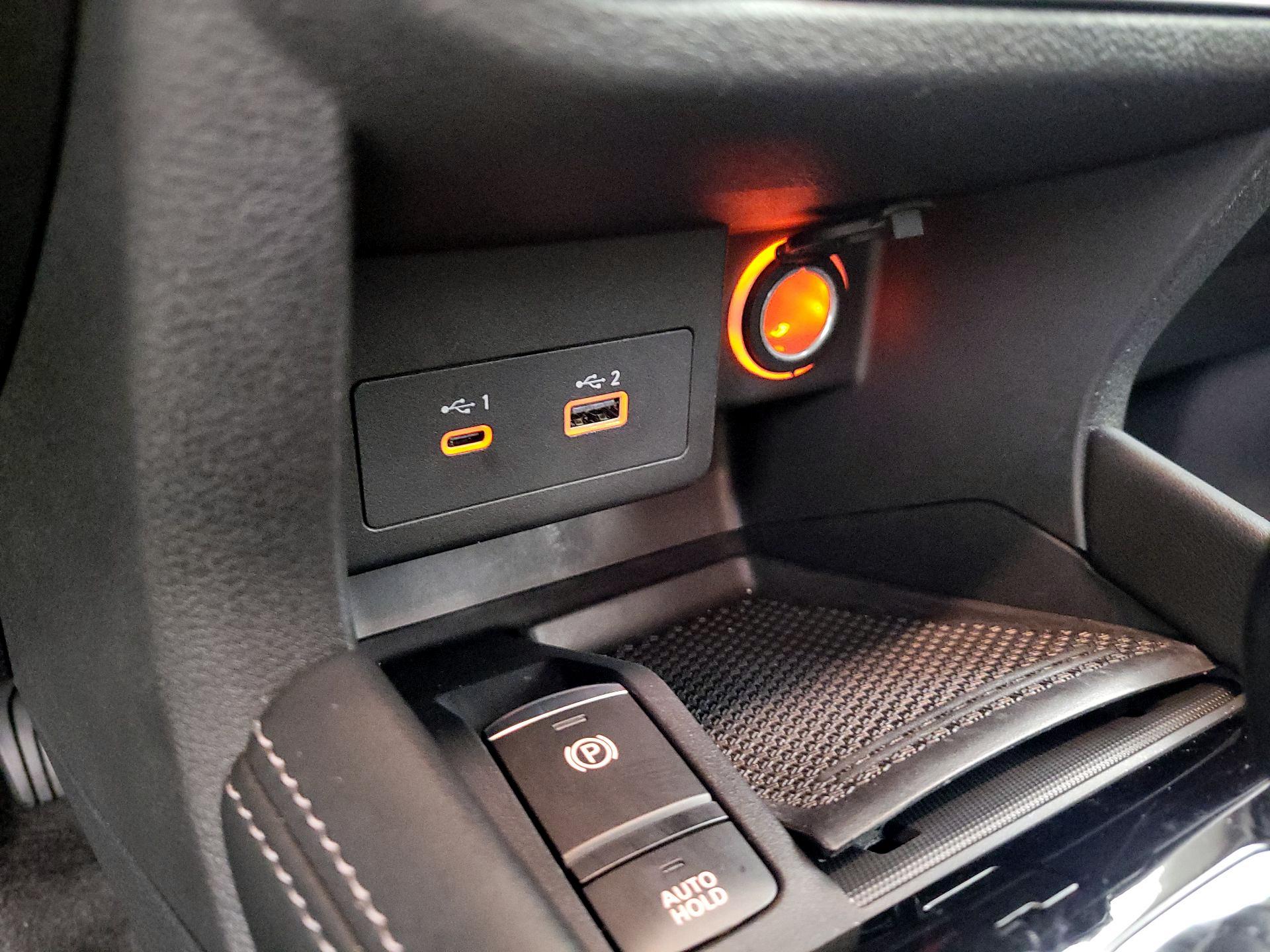 Thumbnail: 2023 Nissan Kicks - 18