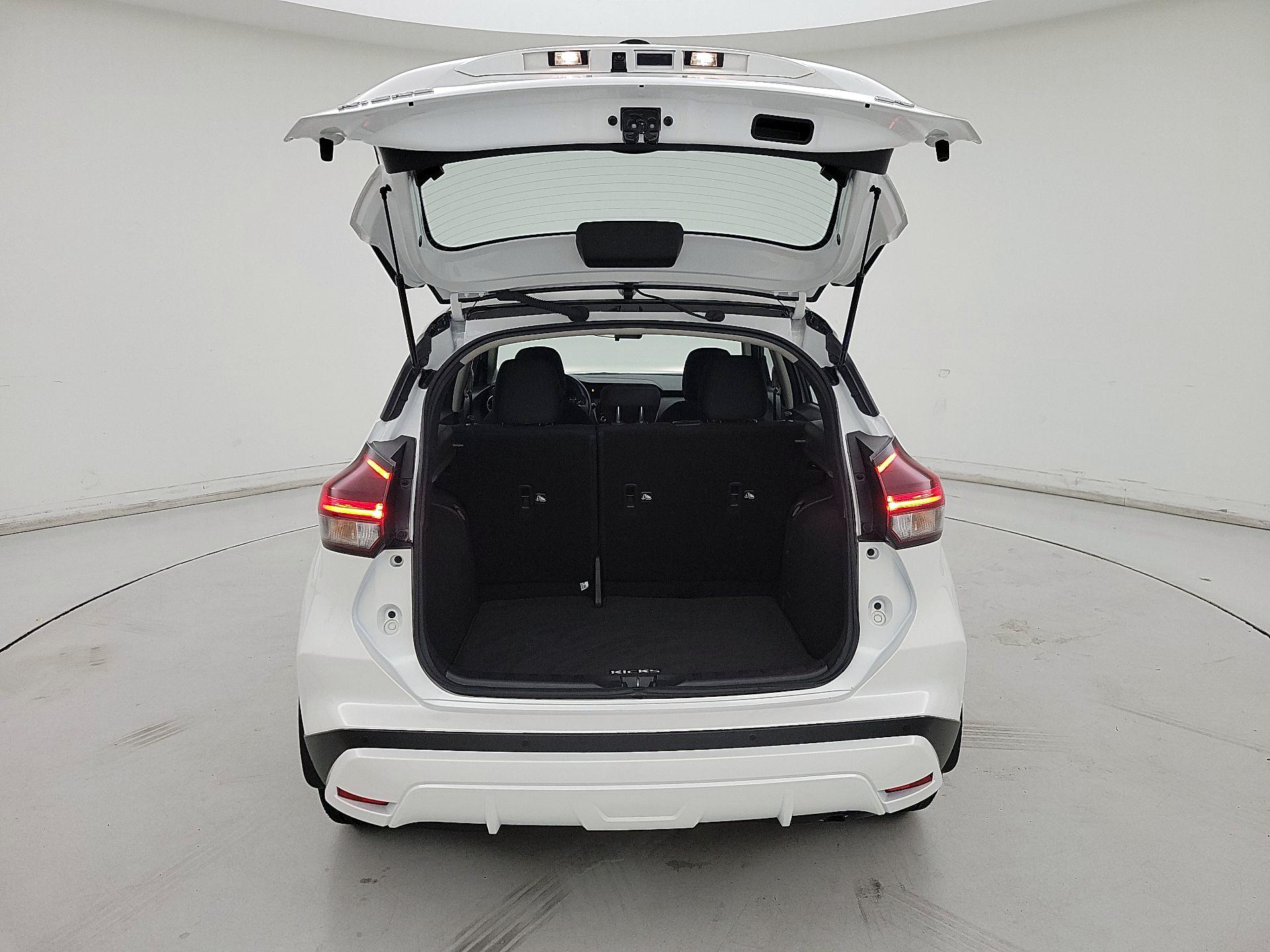 Thumbnail: 2023 Nissan Kicks - 20