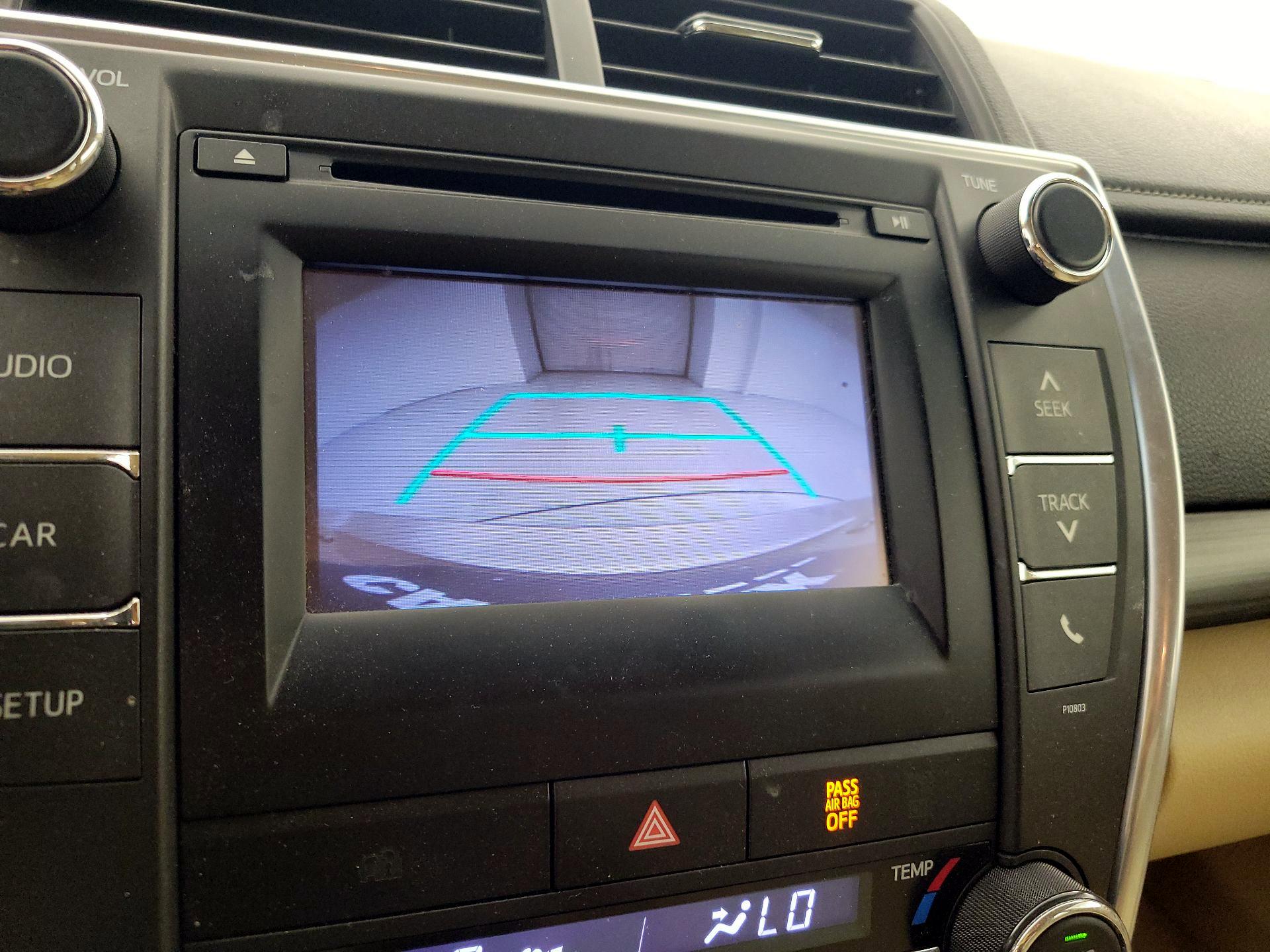 Thumbnail: 2015 Toyota Camry - 14