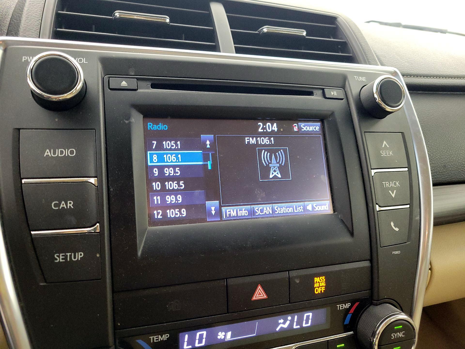 Thumbnail: 2015 Toyota Camry - 15