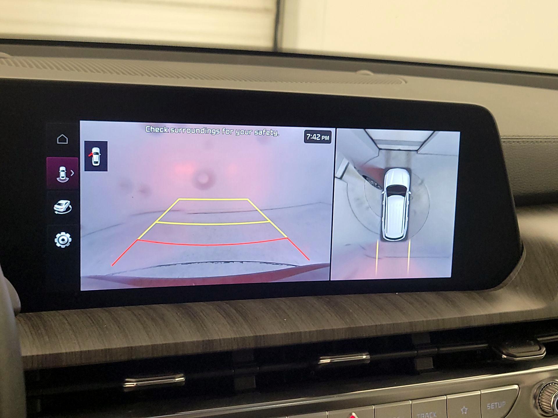 Thumbnail: 2023 Kia Telluride - 14