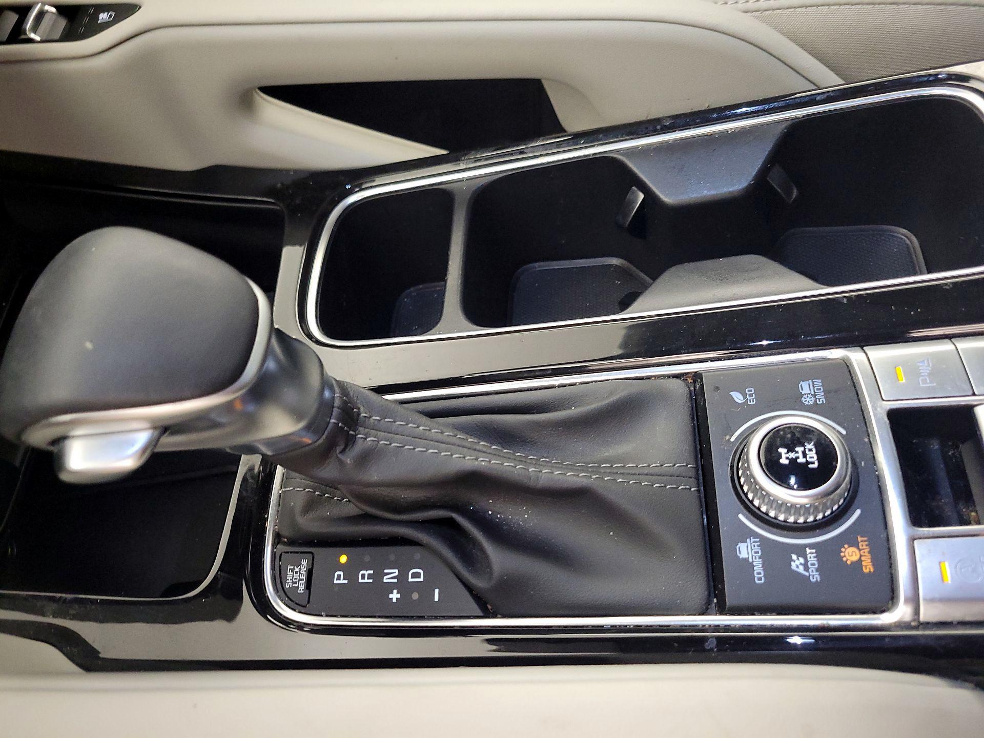 Thumbnail: 2023 Kia Telluride - 17