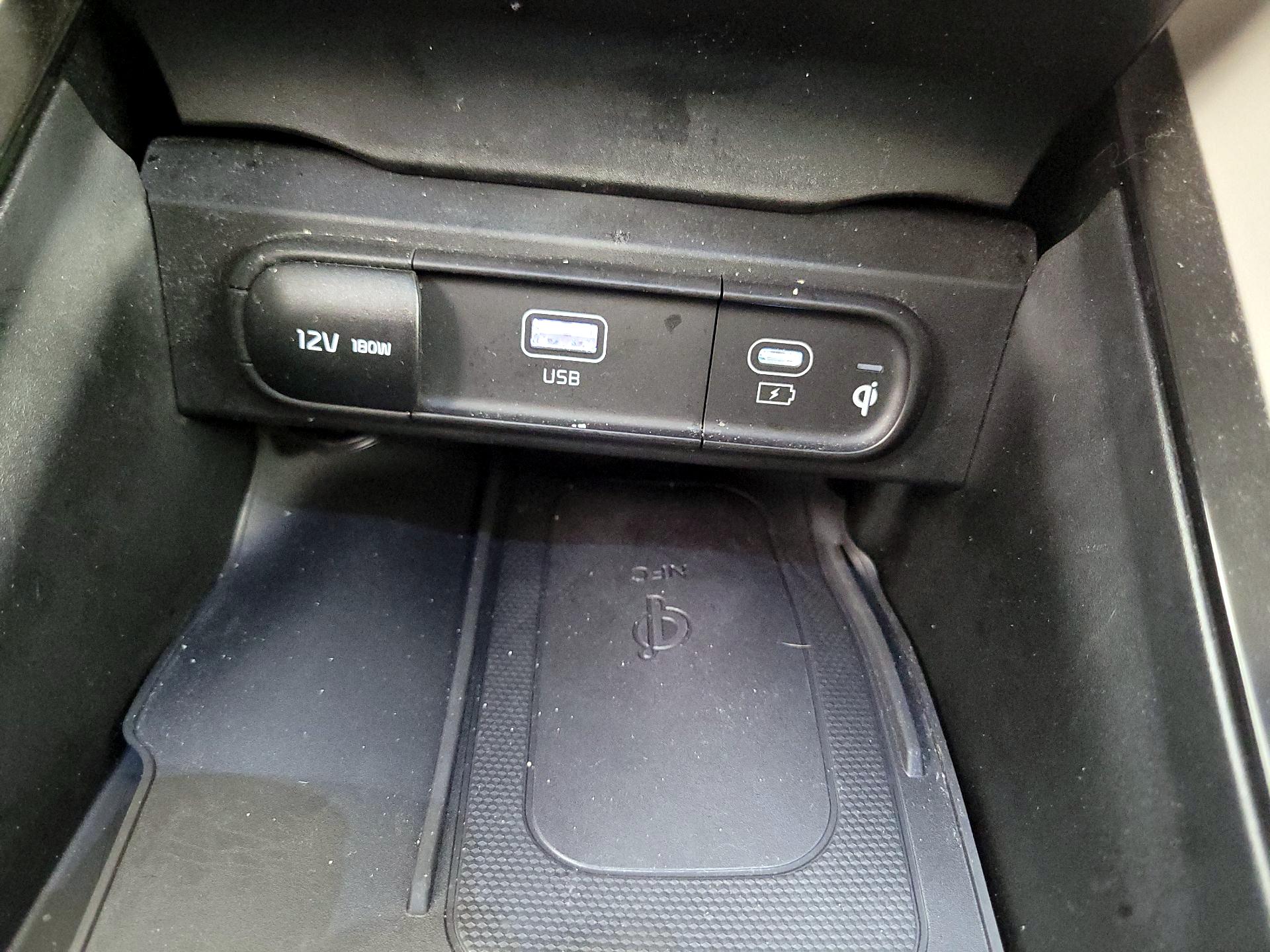 Thumbnail: 2023 Kia Telluride - 18