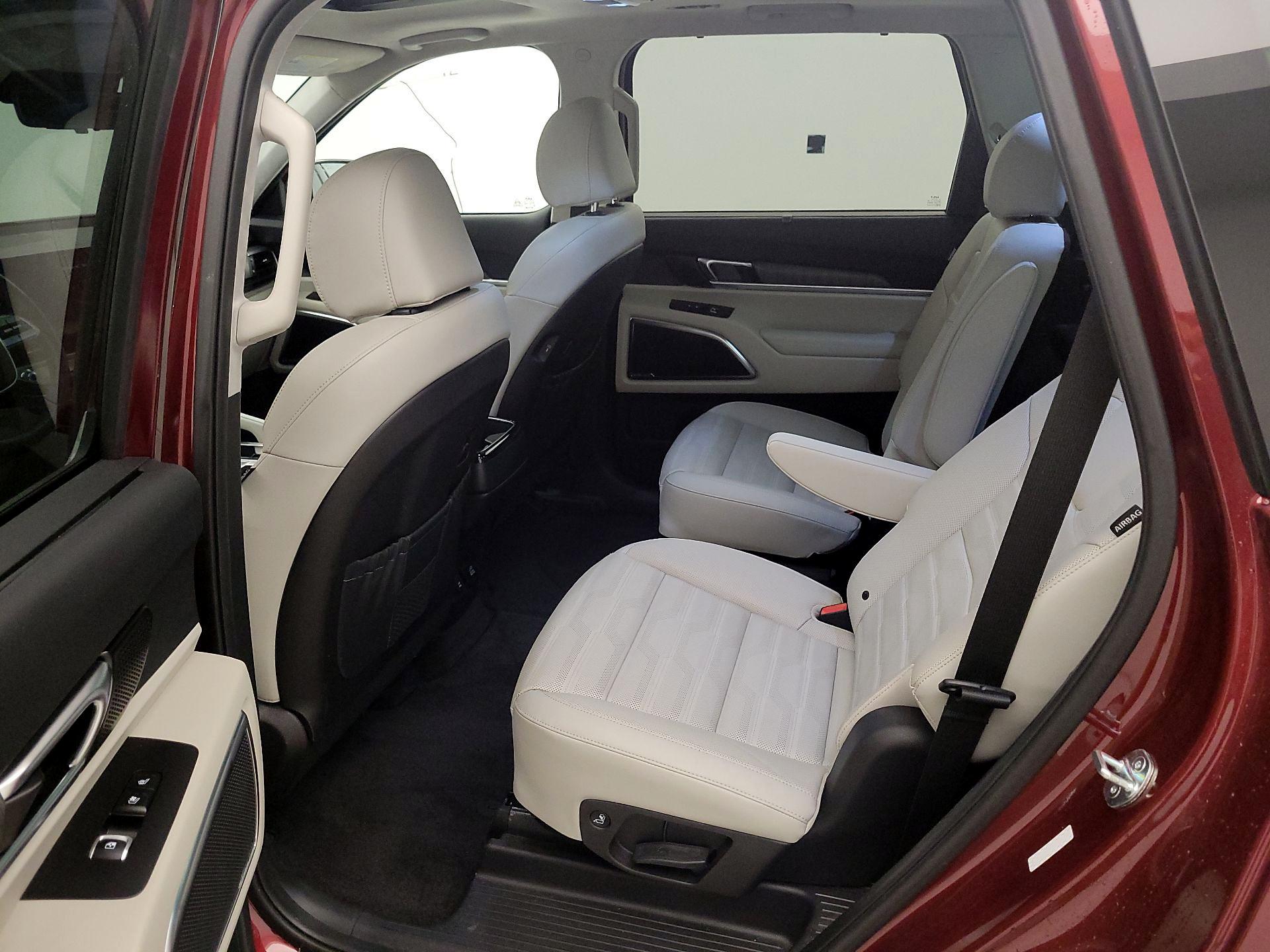 Thumbnail: 2023 Kia Telluride - 20