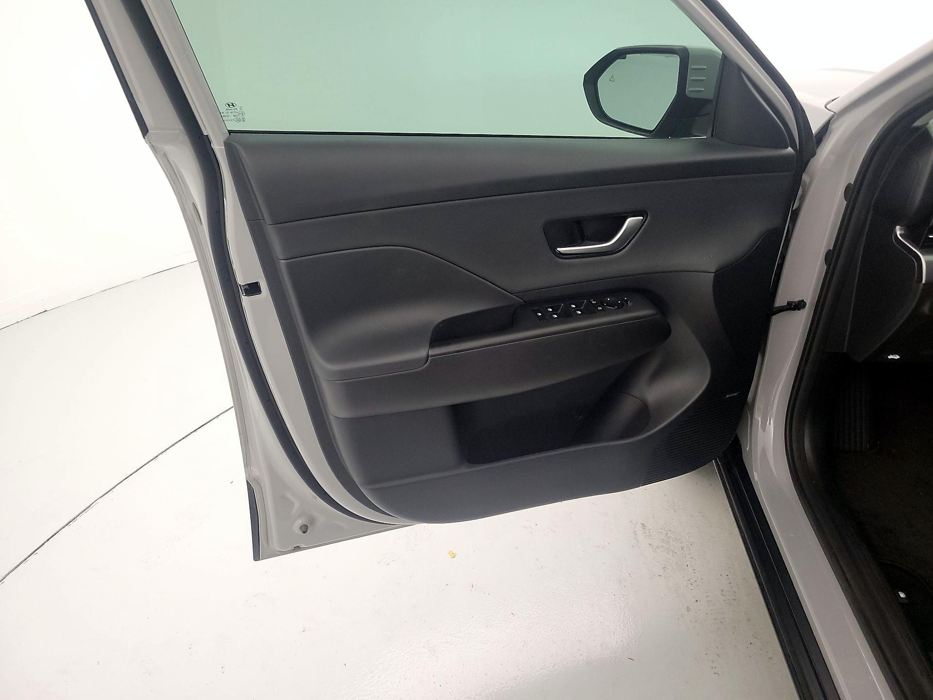 Thumbnail: 2025 Hyundai Kona - 12