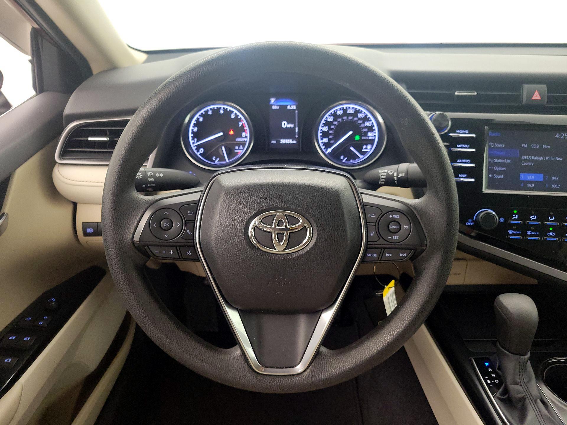 Thumbnail: 2019 Toyota Camry - 10