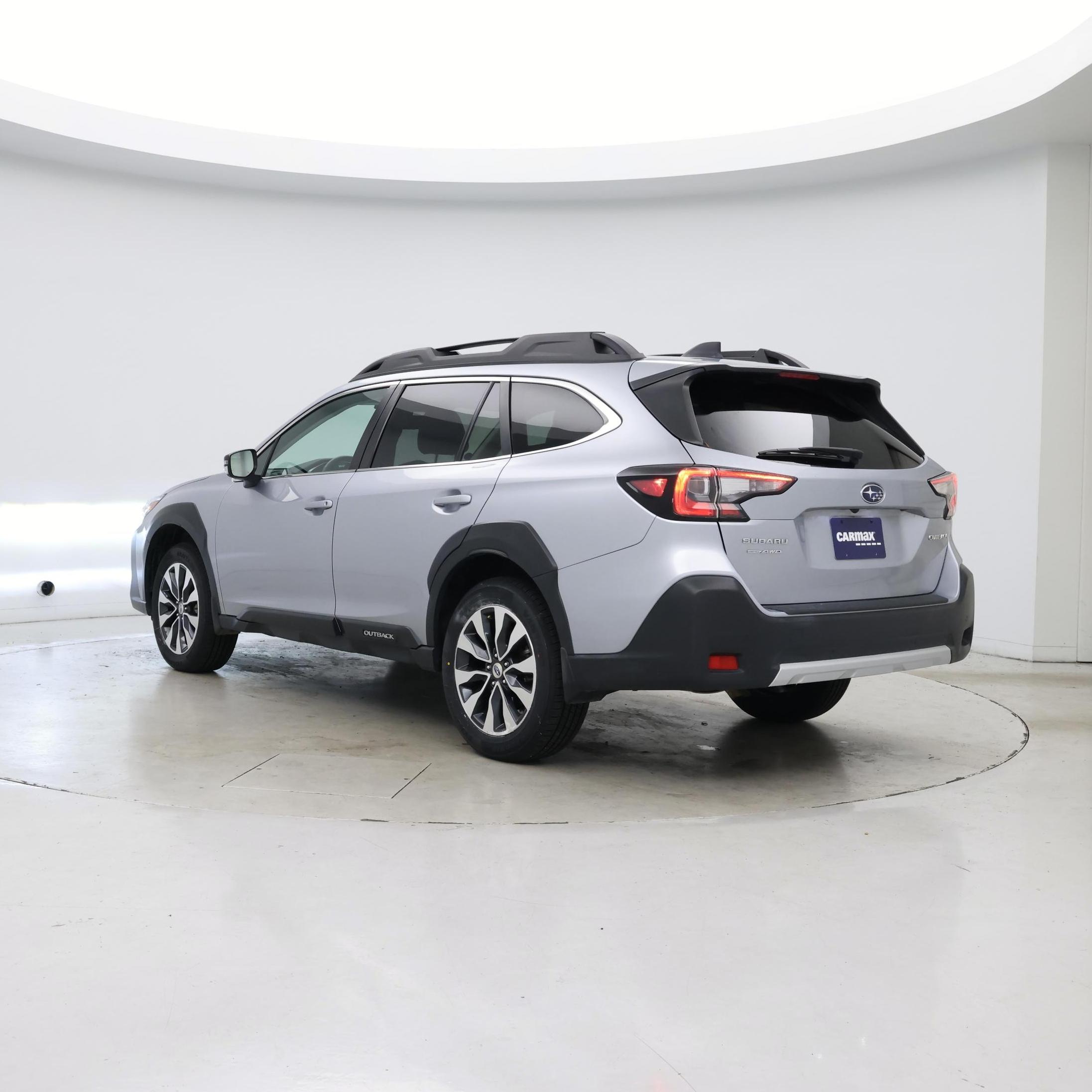 Thumbnail: 2023 Subaru Outback - 2