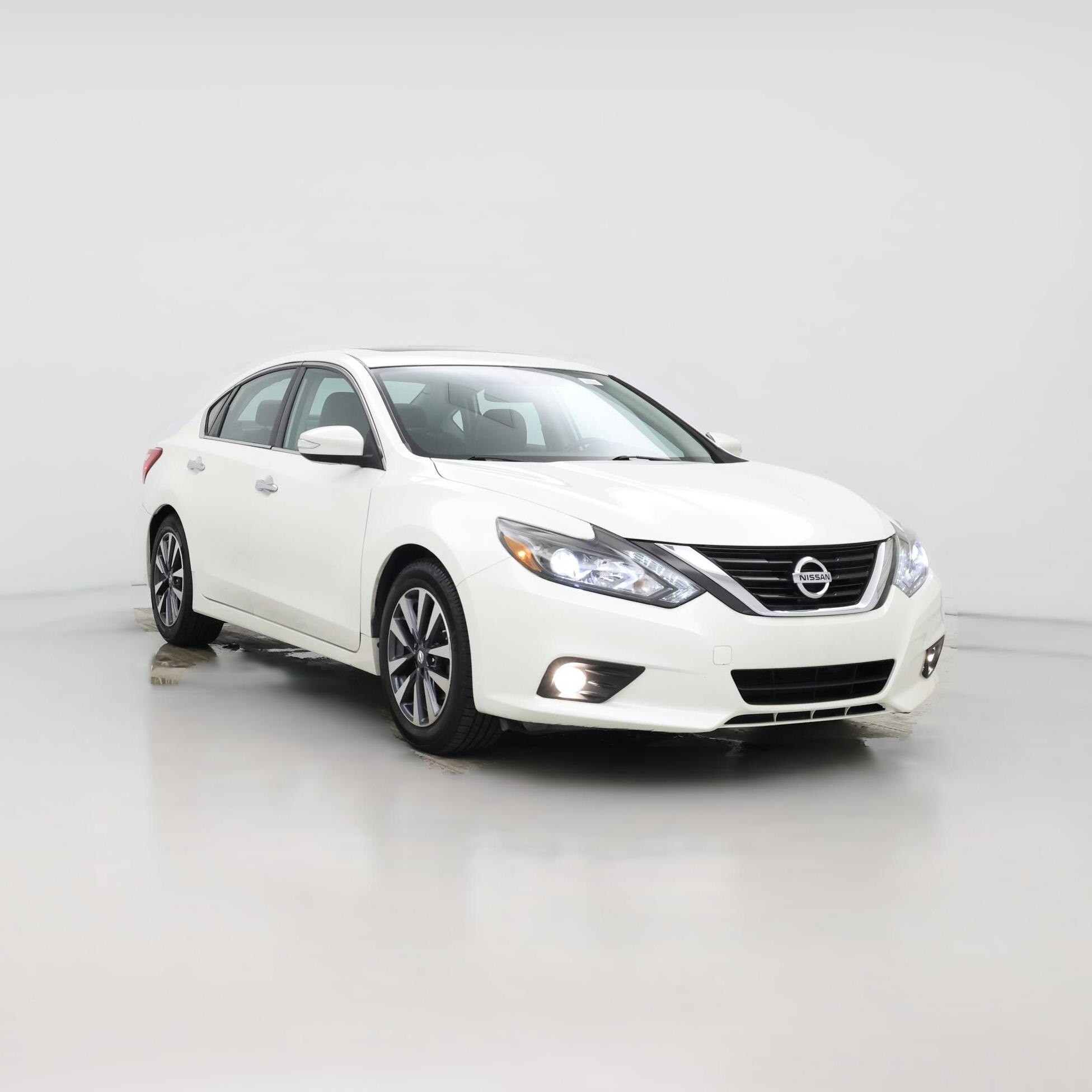 Thumbnail: 2016 Nissan Altima - 1