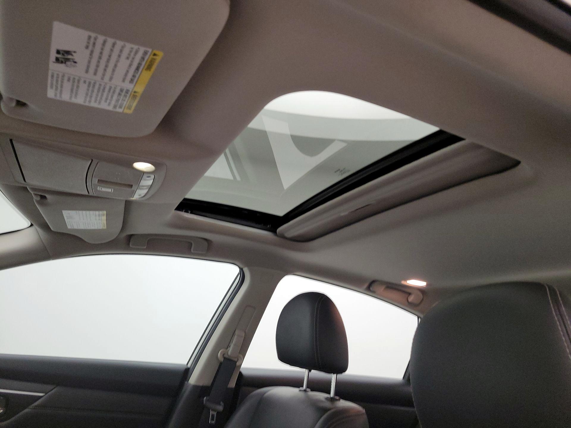 Thumbnail: 2016 Nissan Altima - 19