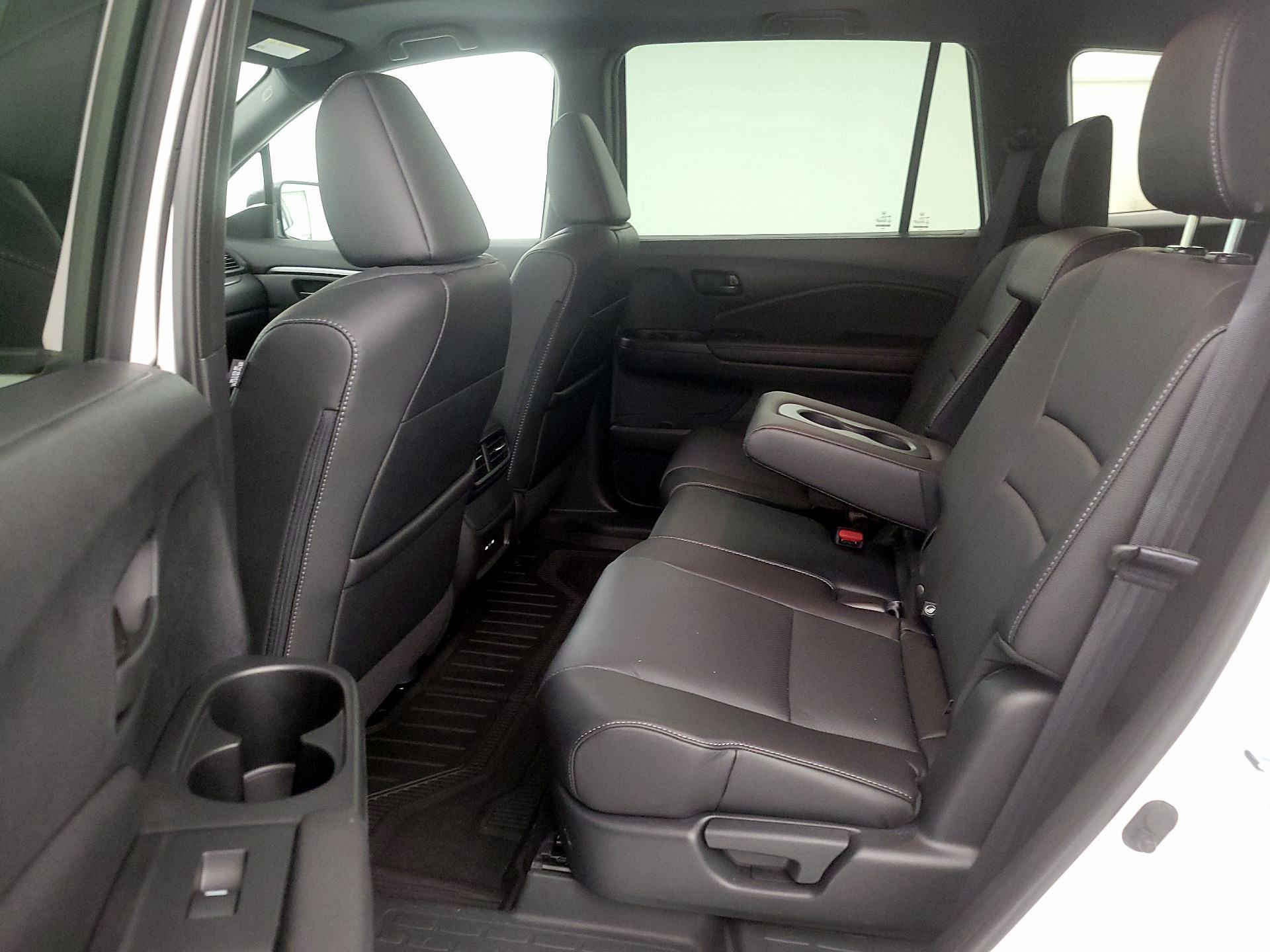 Thumbnail: 2025 Honda Passport - 20