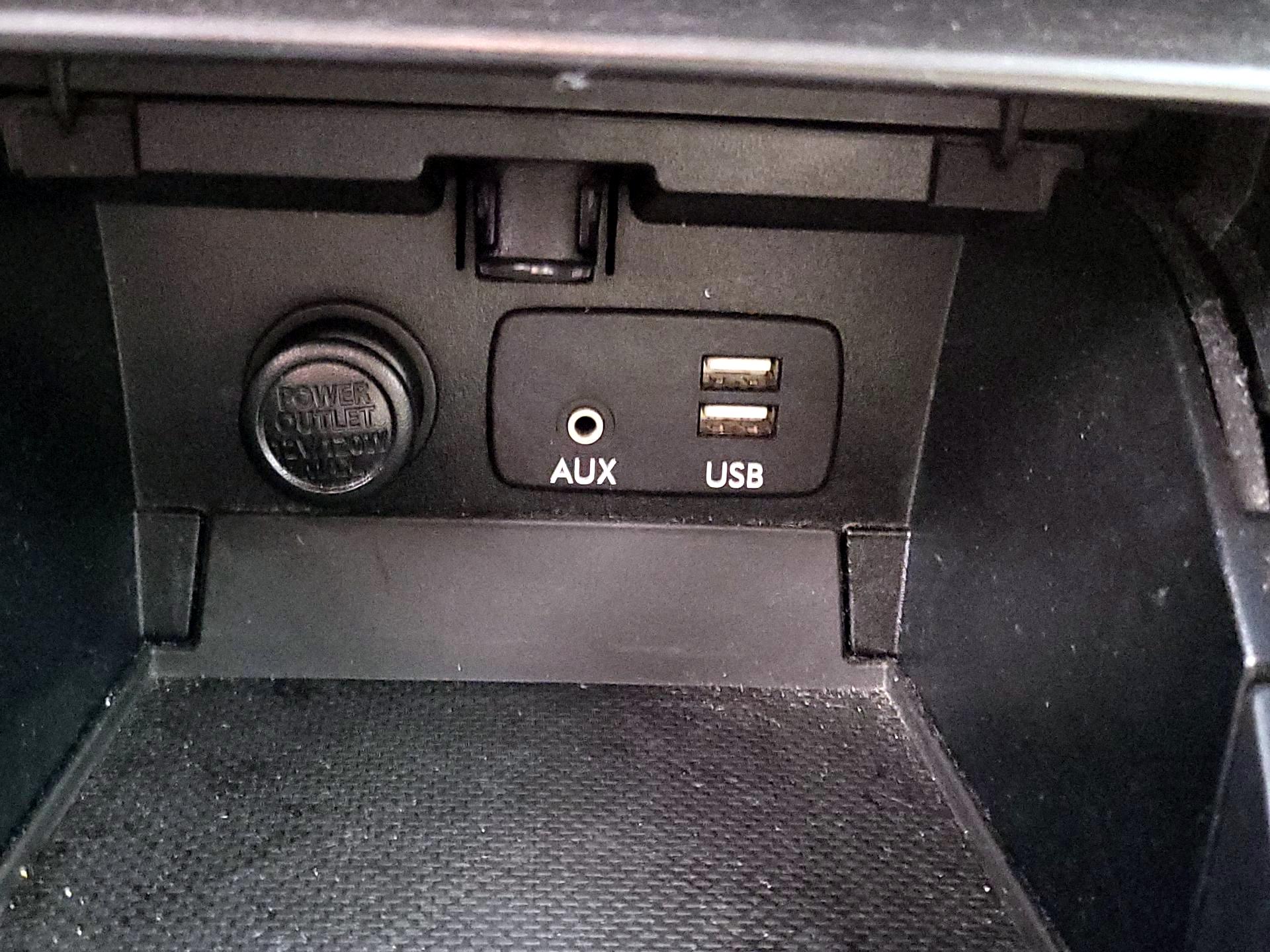 Thumbnail: 2015 Subaru Outback - 18