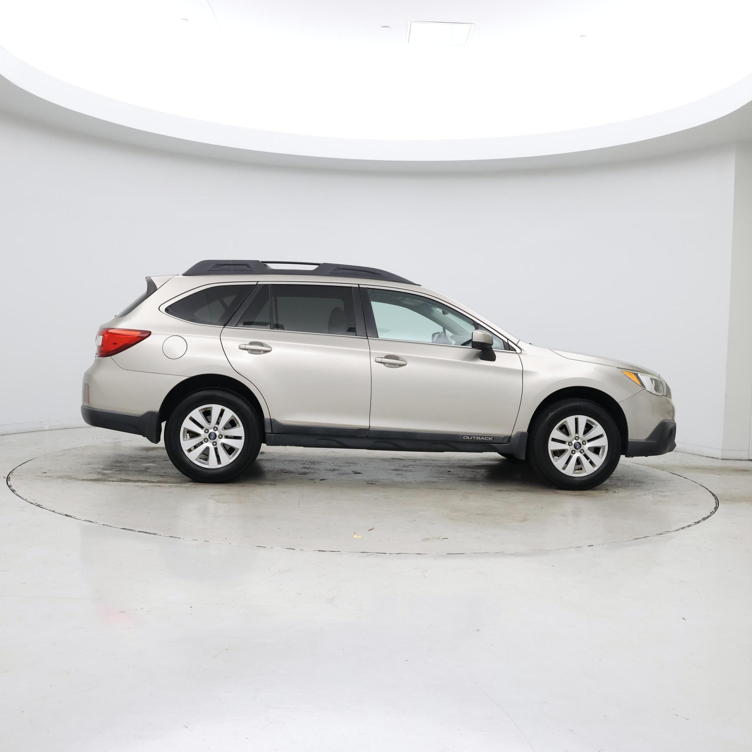 Thumbnail: 2015 Subaru Outback - 7