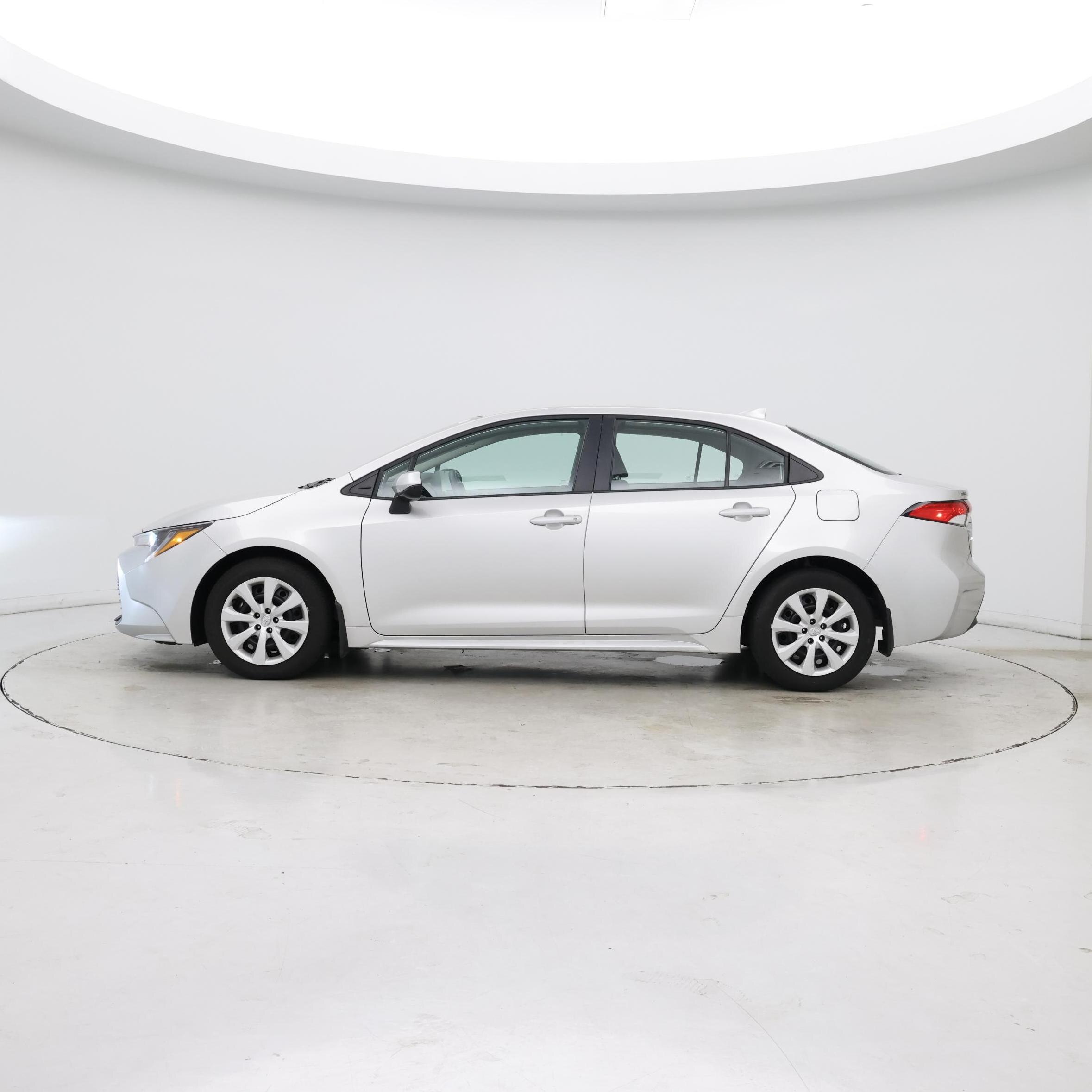 Thumbnail: 2025 Toyota Corolla - 3