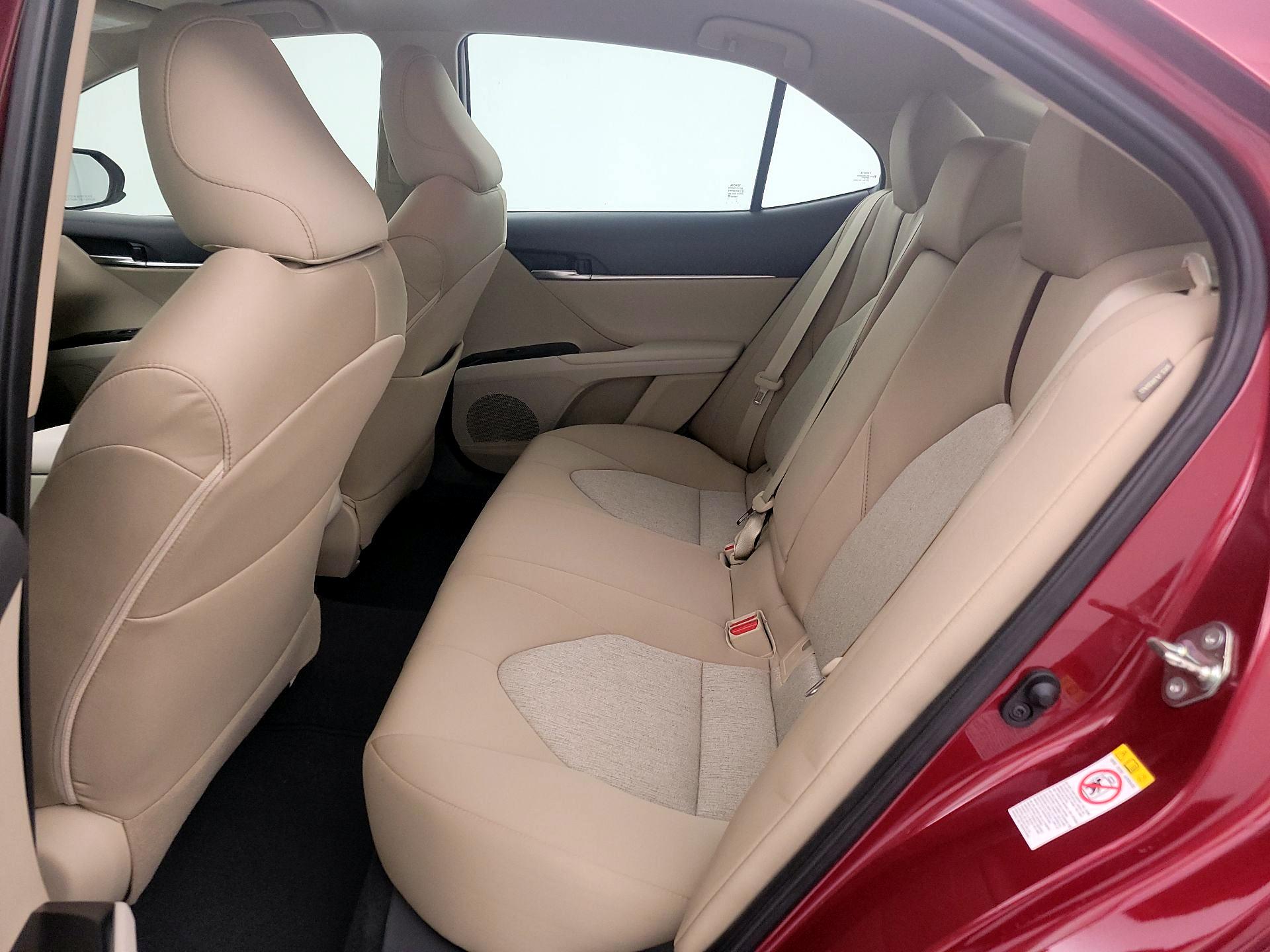 Thumbnail: 2019 Toyota Camry - 19