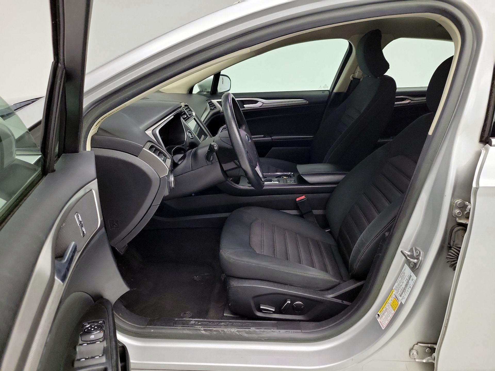 Thumbnail: 2019 Ford Fusion - 11