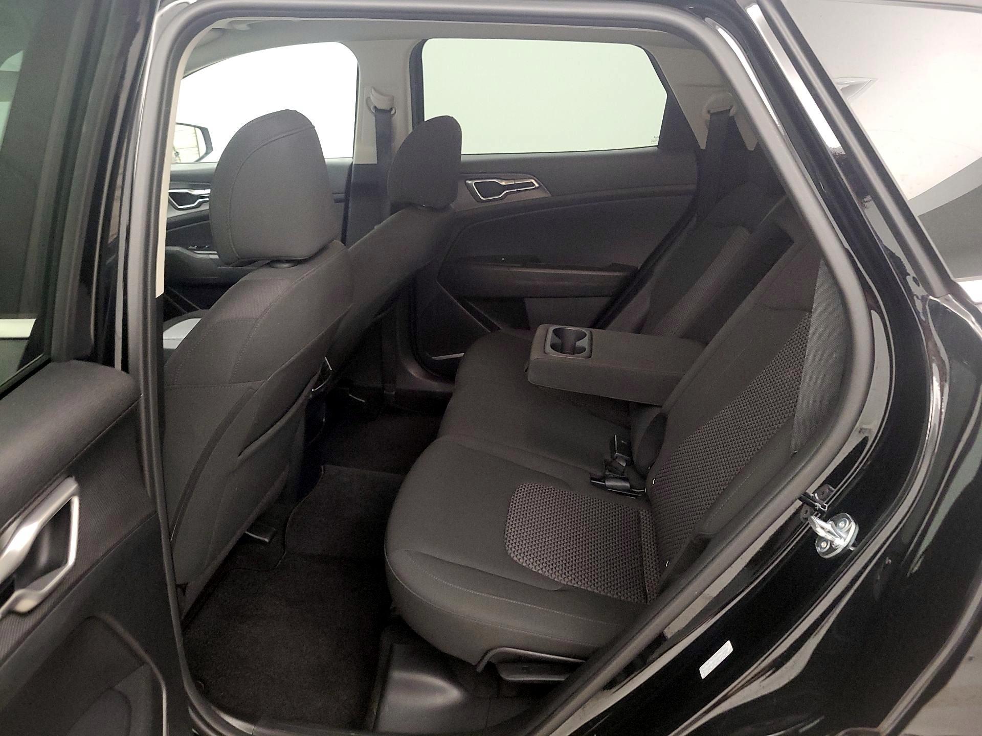 Thumbnail: 2025 Kia Sportage - 19