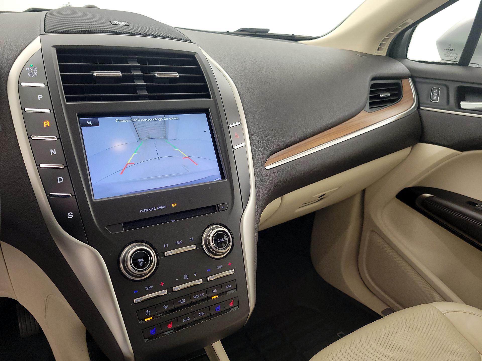 Thumbnail: 2015 Lincoln MKC - 15