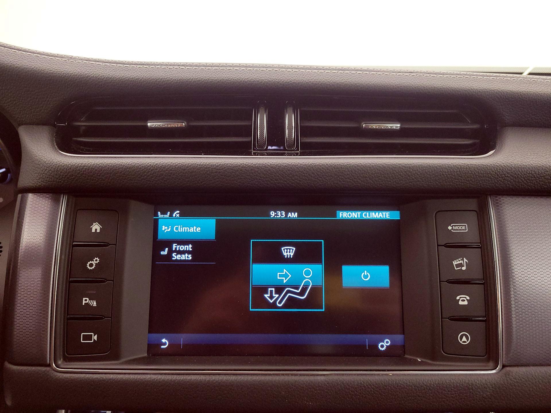 Thumbnail: 2016 Jaguar XF - 17