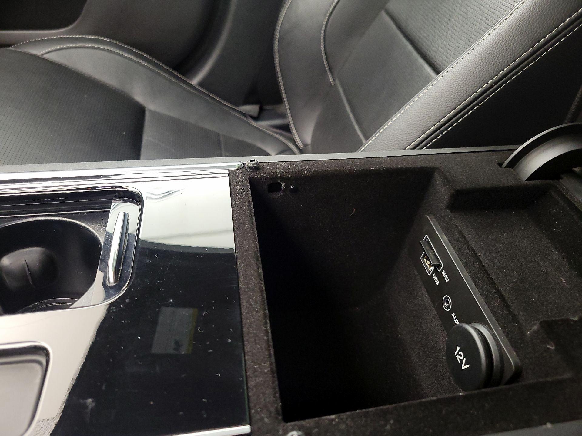 Thumbnail: 2016 Jaguar XF - 19