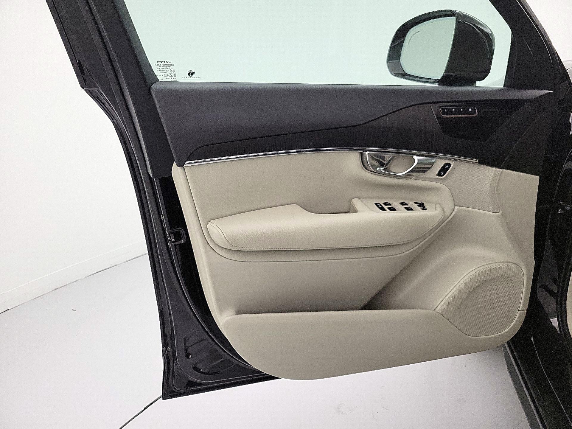 Thumbnail: 2020 Volvo XC90 - 12