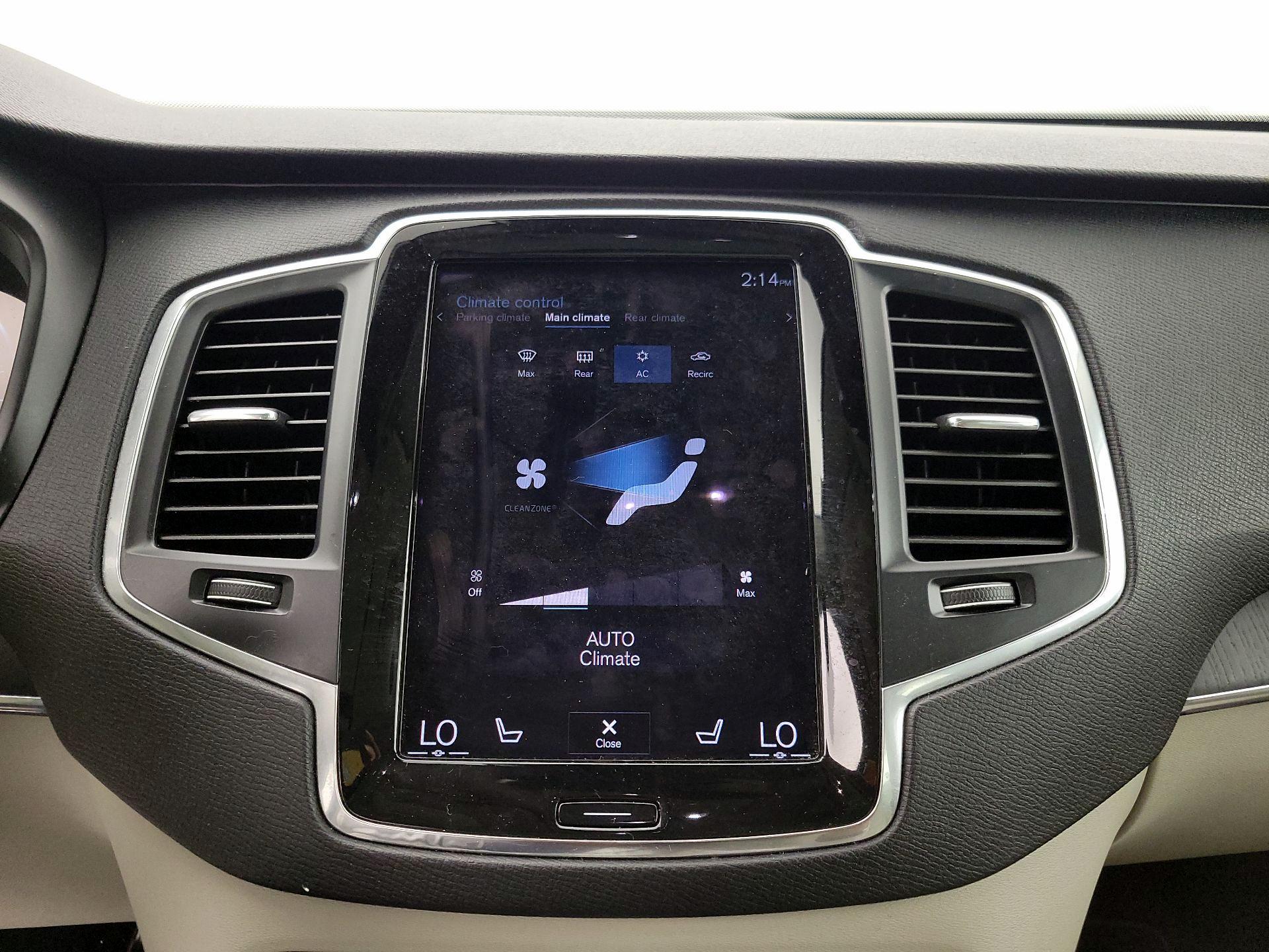 Thumbnail: 2020 Volvo XC90 - 17