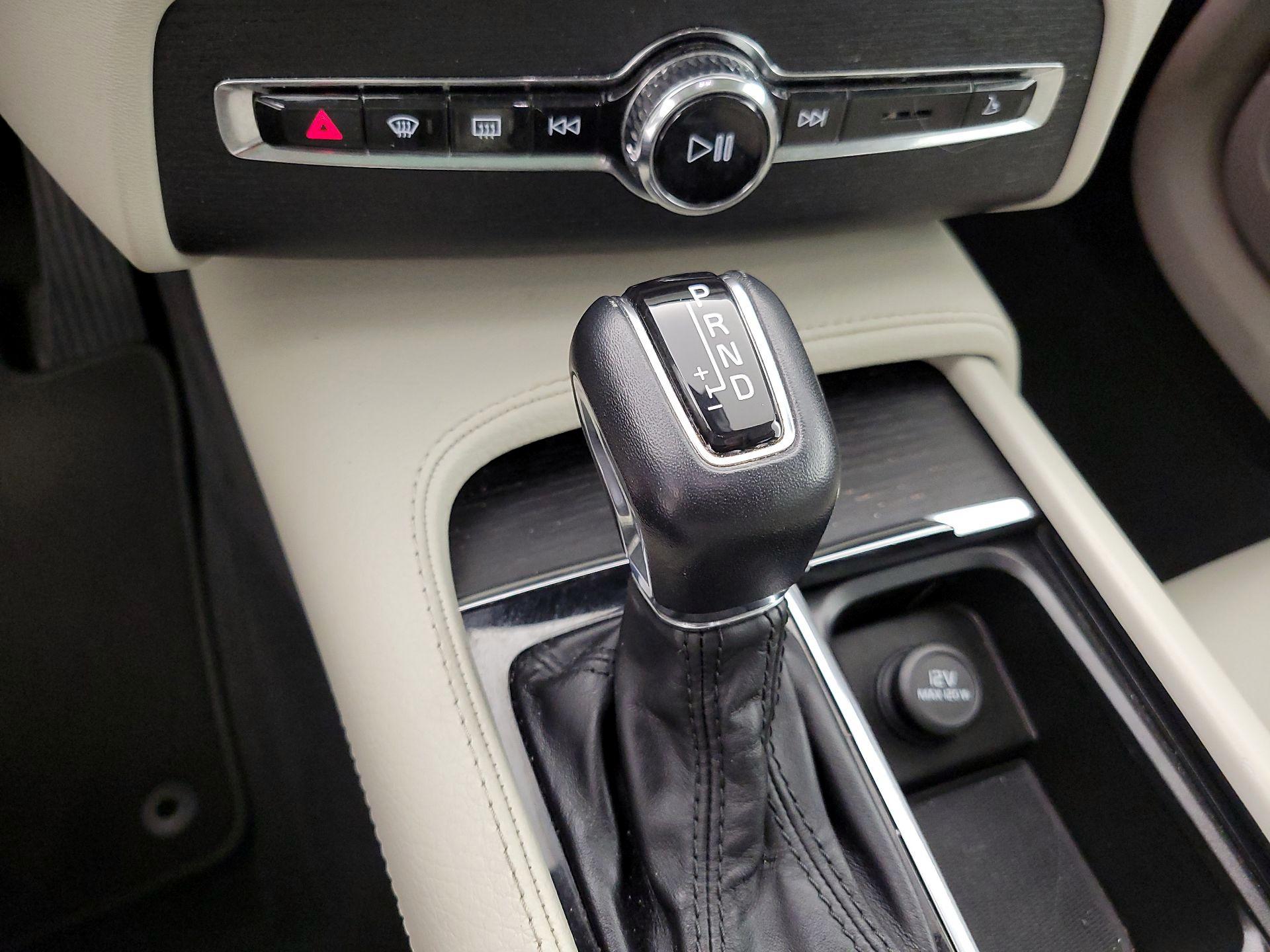 Thumbnail: 2020 Volvo XC90 - 18