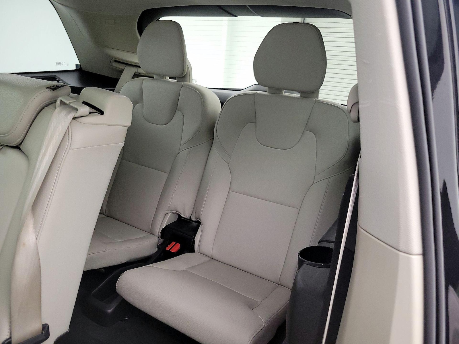 2020 Volvo XC90 Momentum - Photo 23