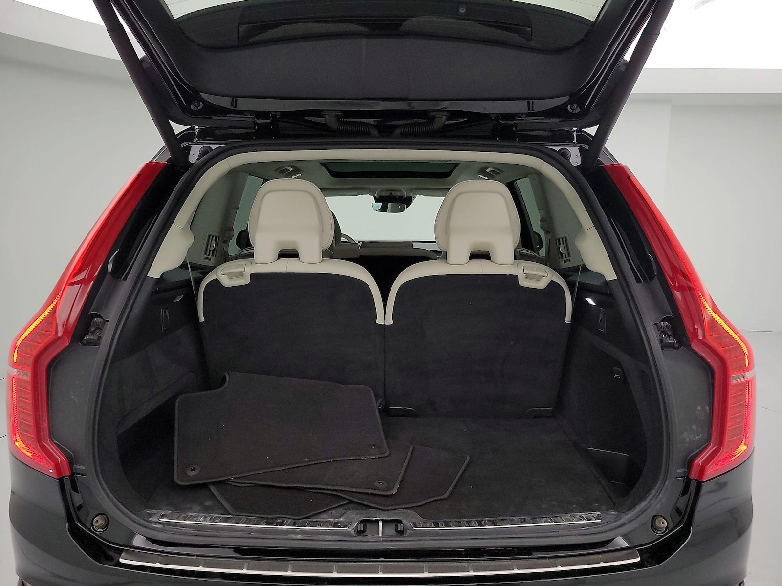 2020 Volvo XC90 Momentum - Photo 24