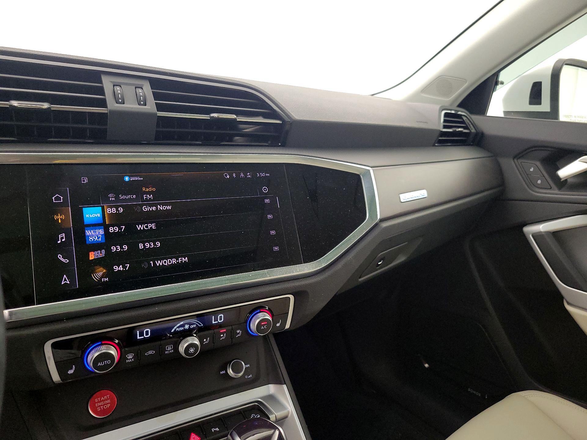 Thumbnail: 2025 Audi Q3 - 16