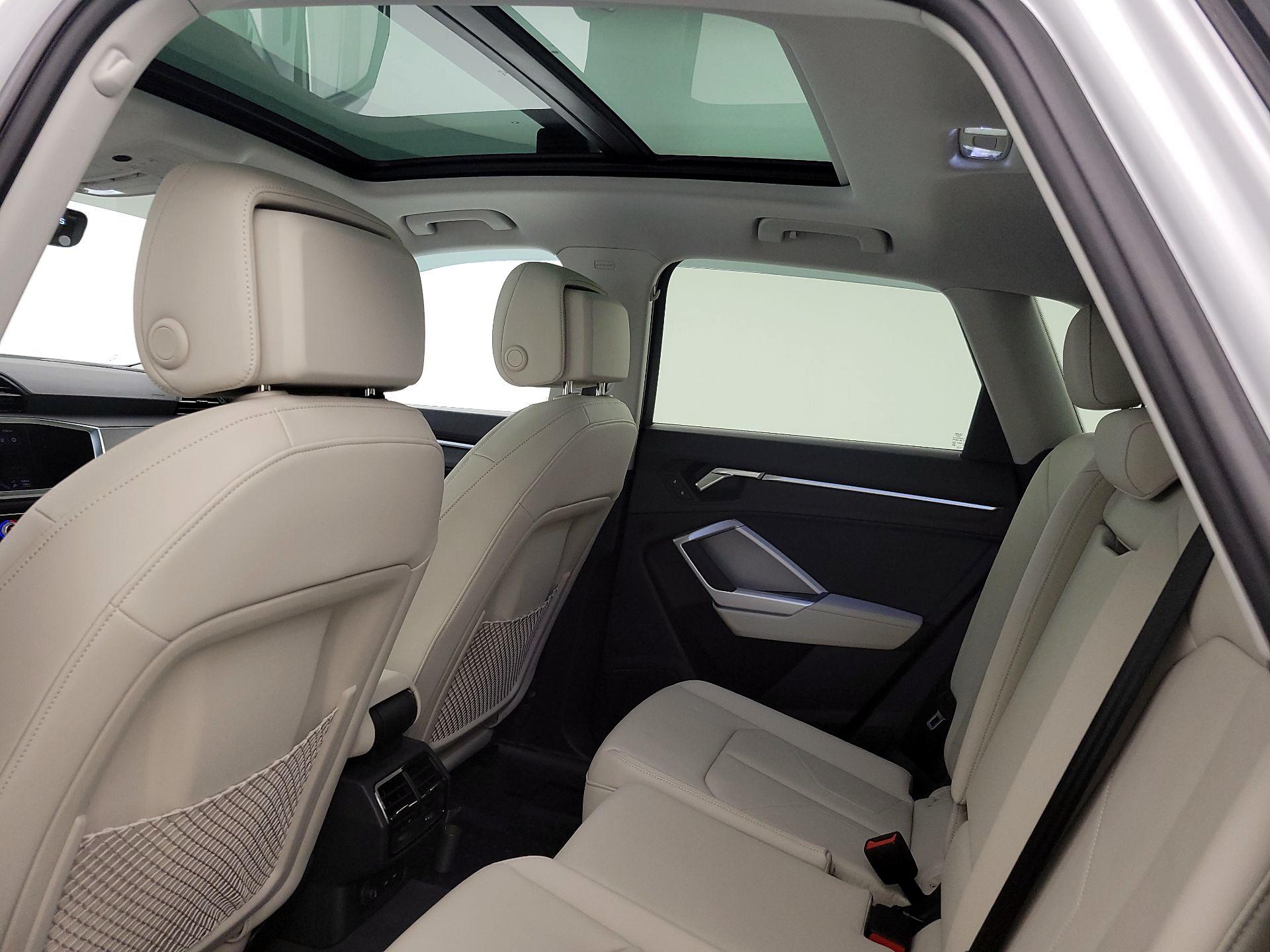 Thumbnail: 2025 Audi Q3 - 20