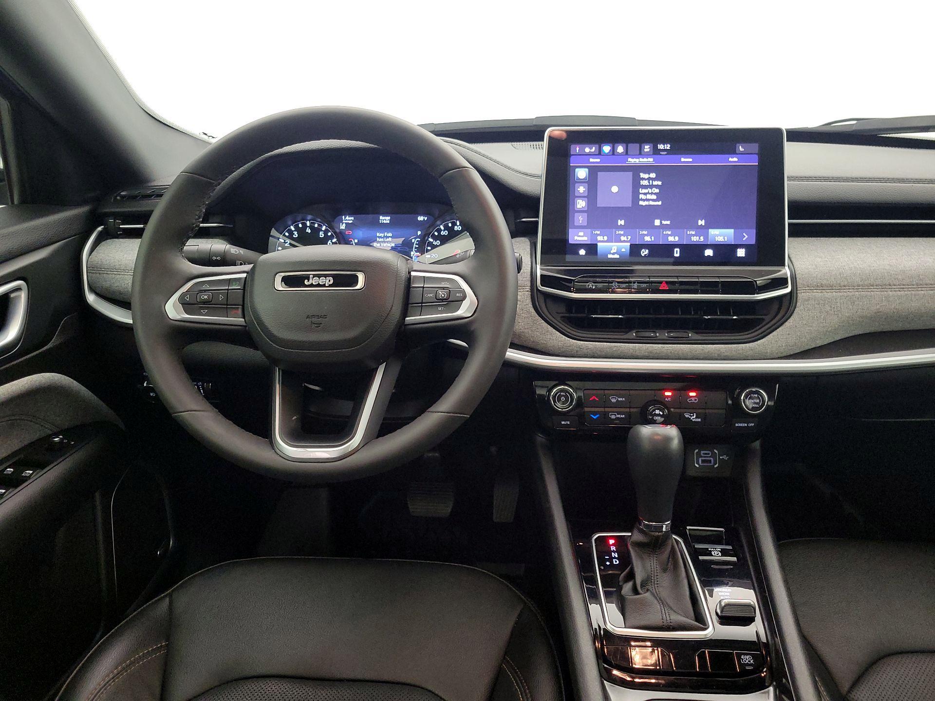 Thumbnail: 2023 Jeep Compass - 10