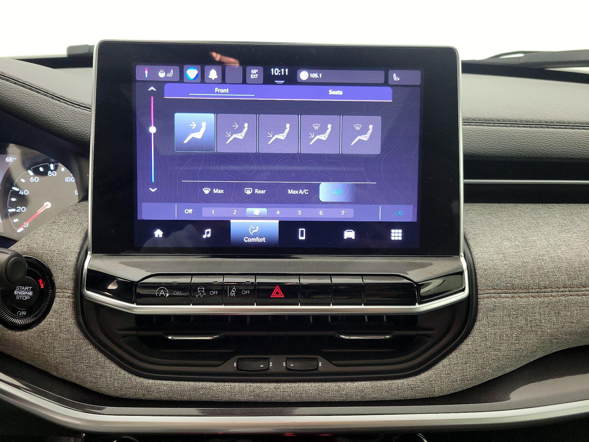 Thumbnail: 2023 Jeep Compass - 16