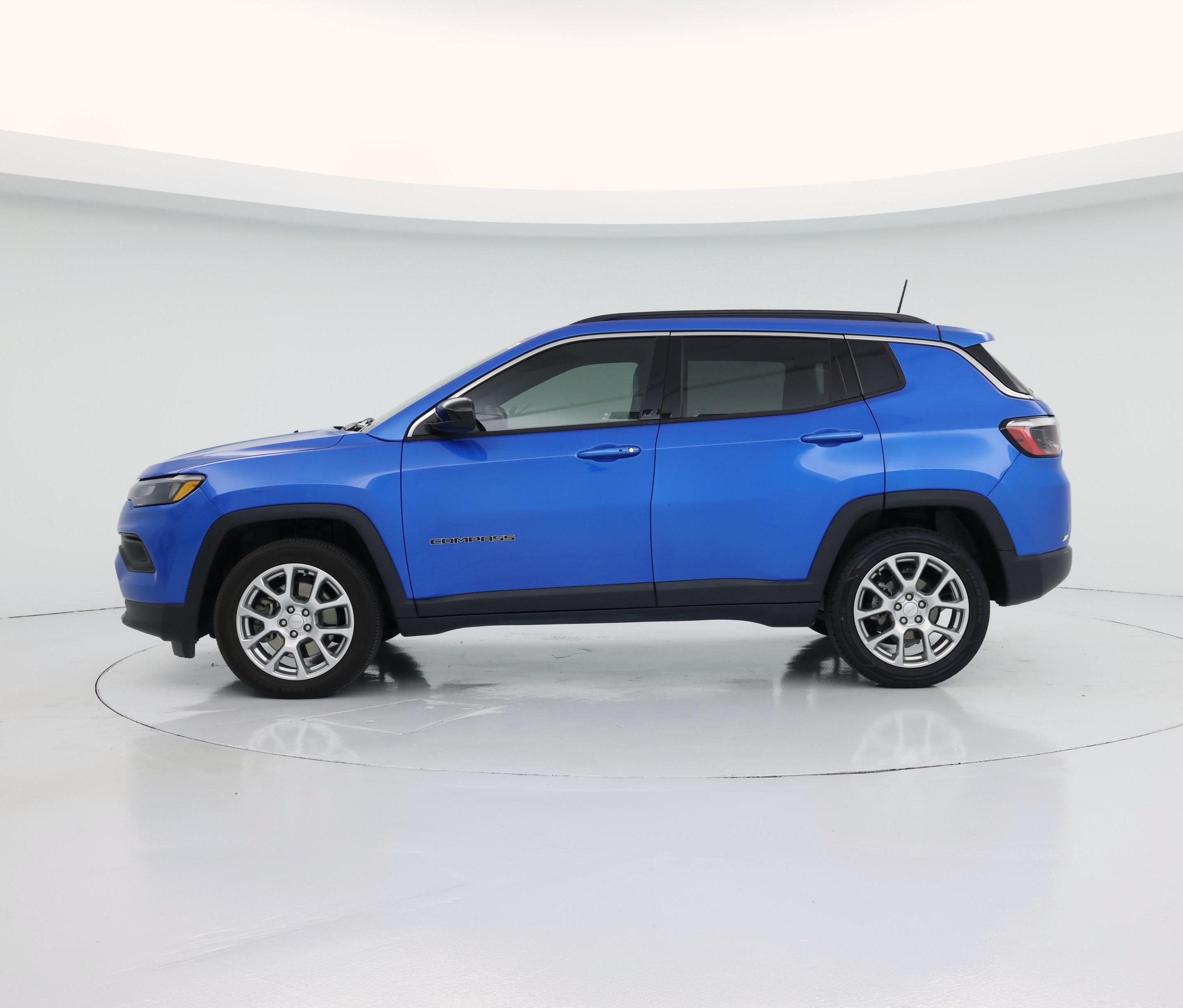 Thumbnail: 2023 Jeep Compass - 3