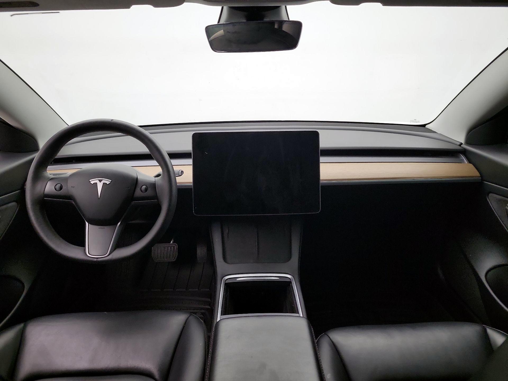 Thumbnail: 2021 Tesla Model 3 - 9