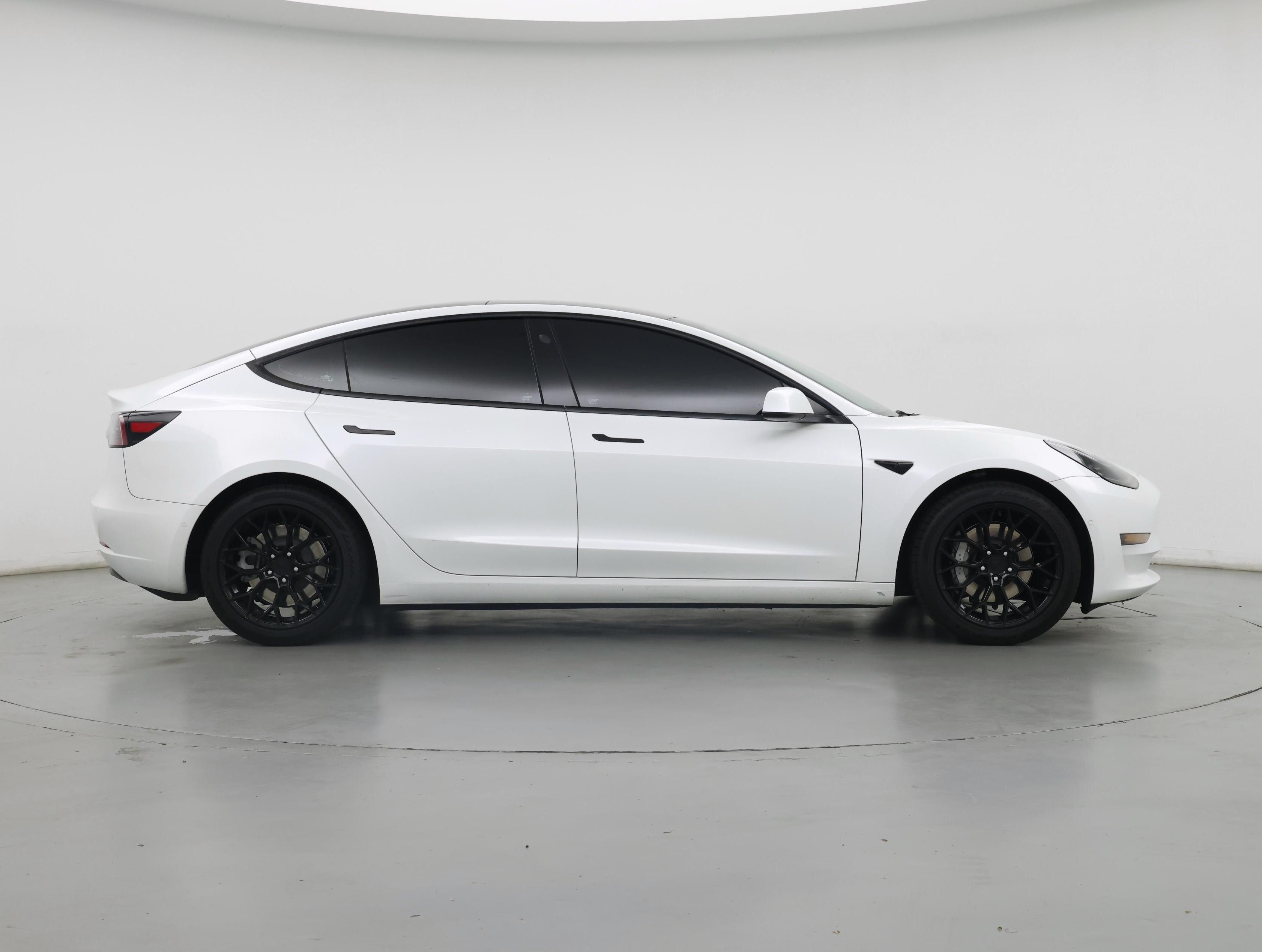 Thumbnail: 2021 Tesla Model 3 - 7