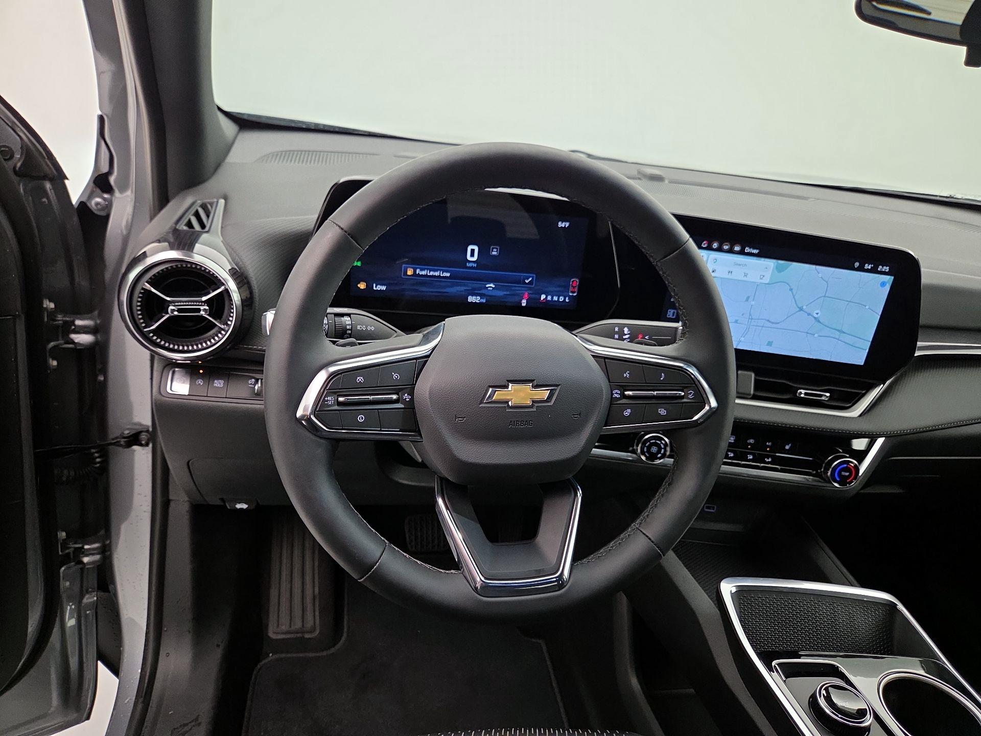 Thumbnail: 2026 Chevrolet Equinox - 10