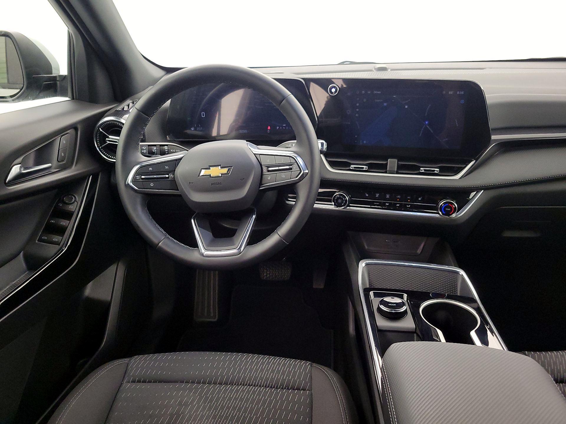 Thumbnail: 2026 Chevrolet Equinox - 10