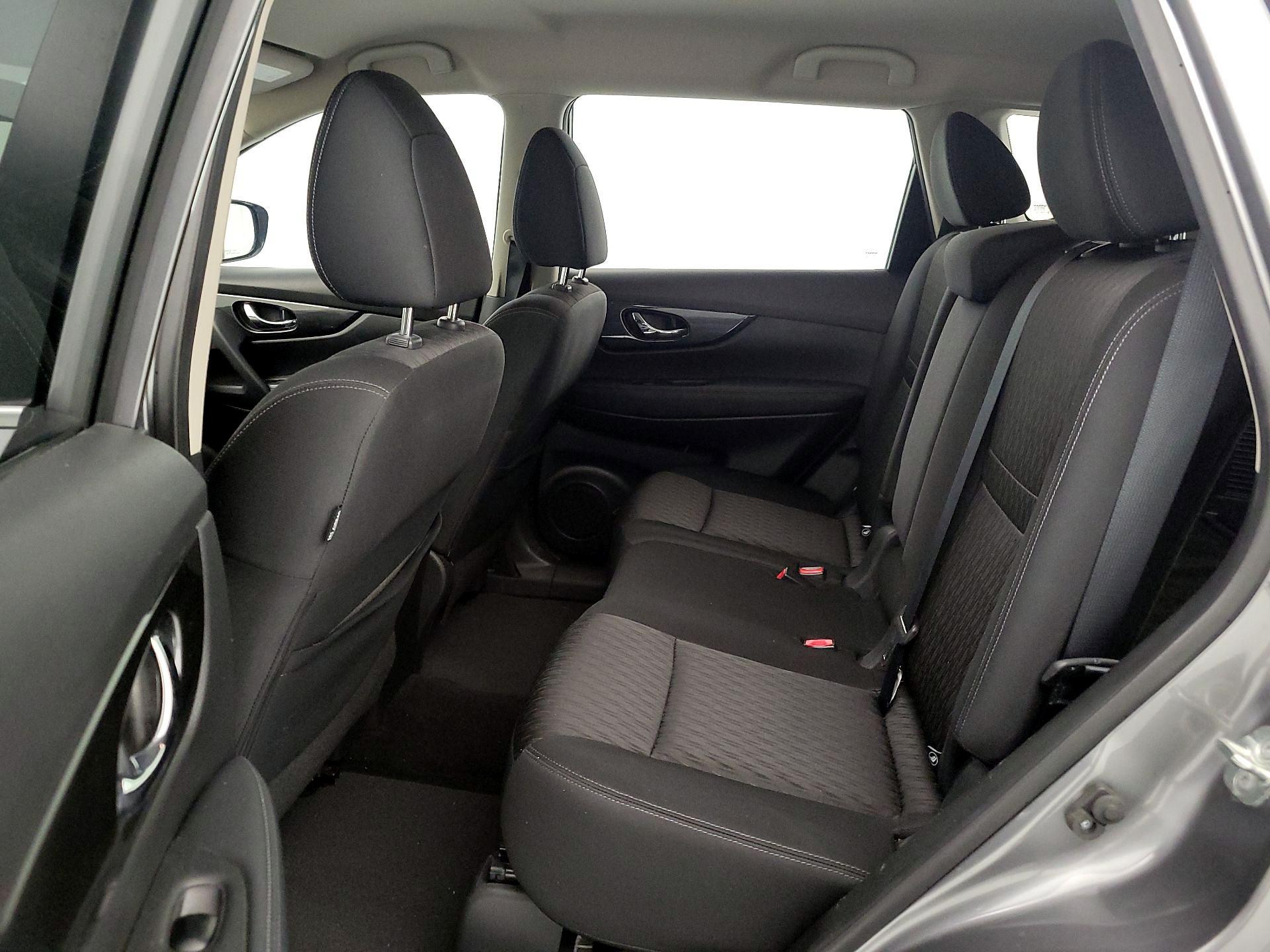 Thumbnail: 2018 Nissan Rogue - 19