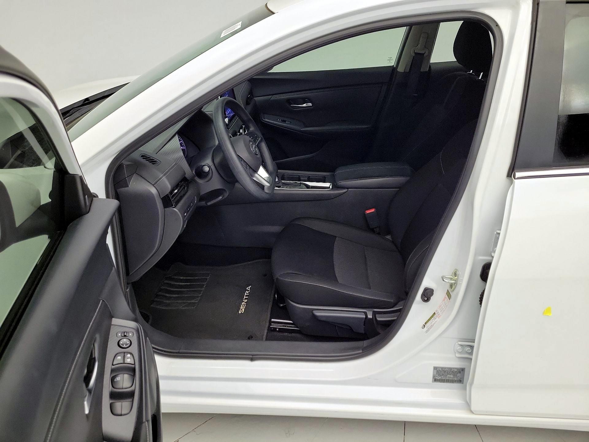 Thumbnail: 2023 Nissan Sentra - 11