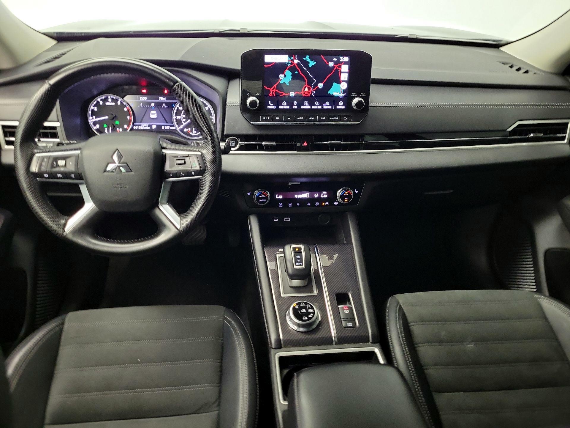 Thumbnail: 2022 Mitsubishi Outlander - 9