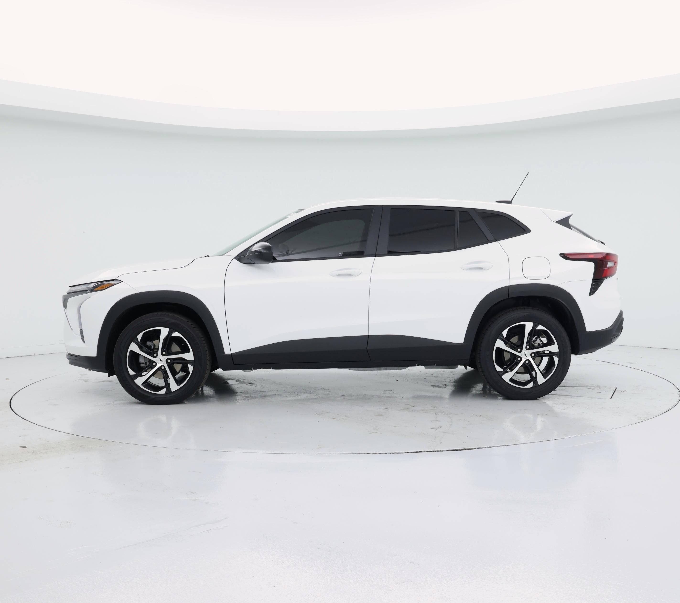 Thumbnail: 2025 Chevrolet Trax - 3