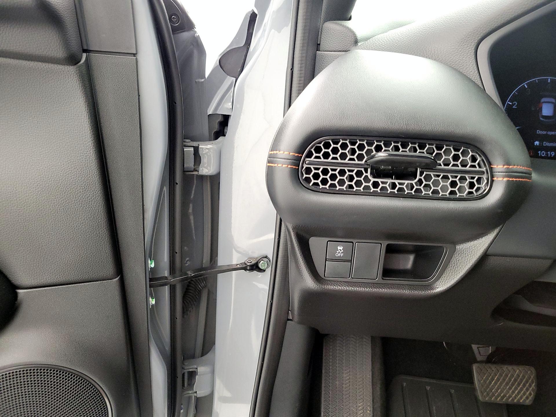 Thumbnail: 2025 Honda HR-V - 13