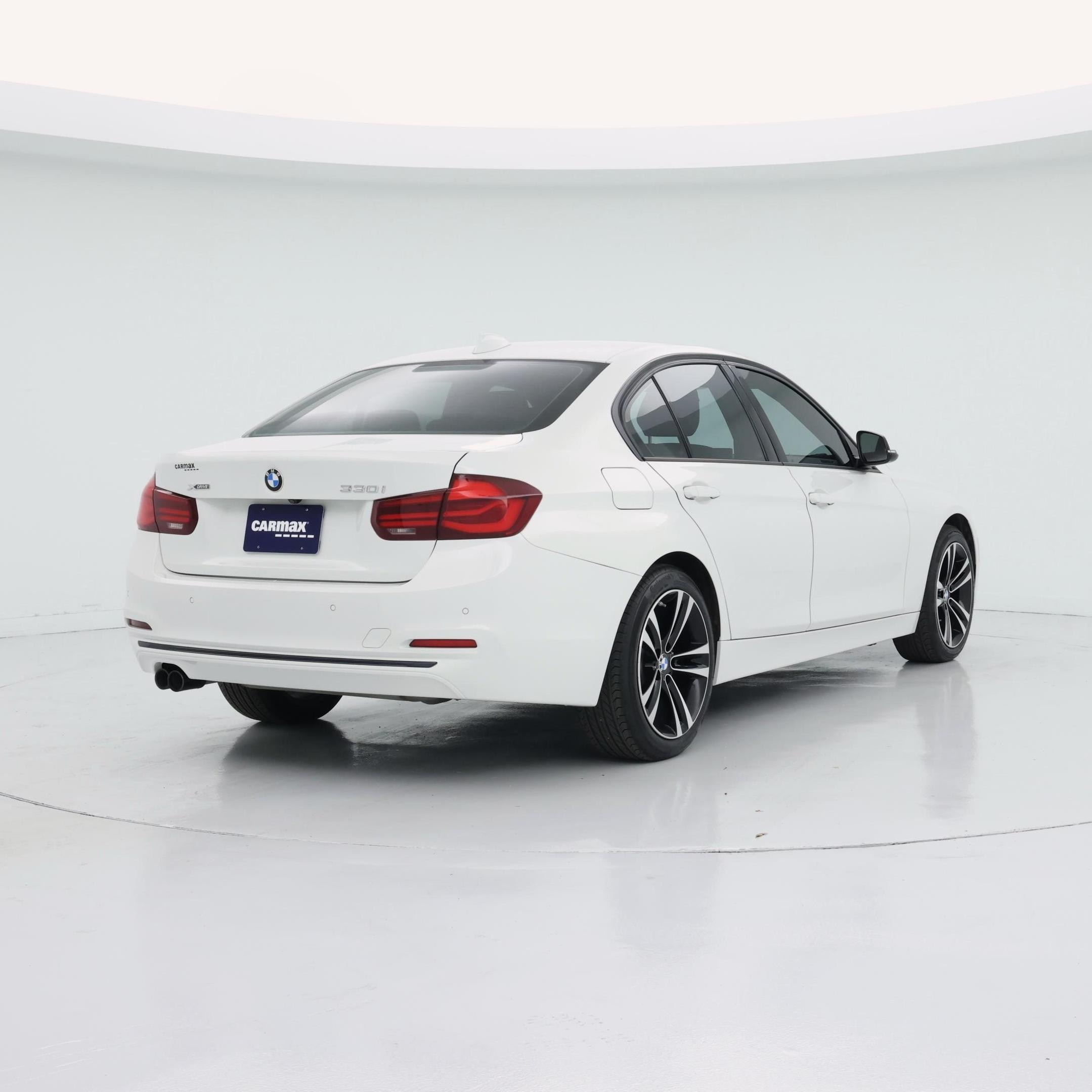 Thumbnail: 2018 BMW 3 Series - 8