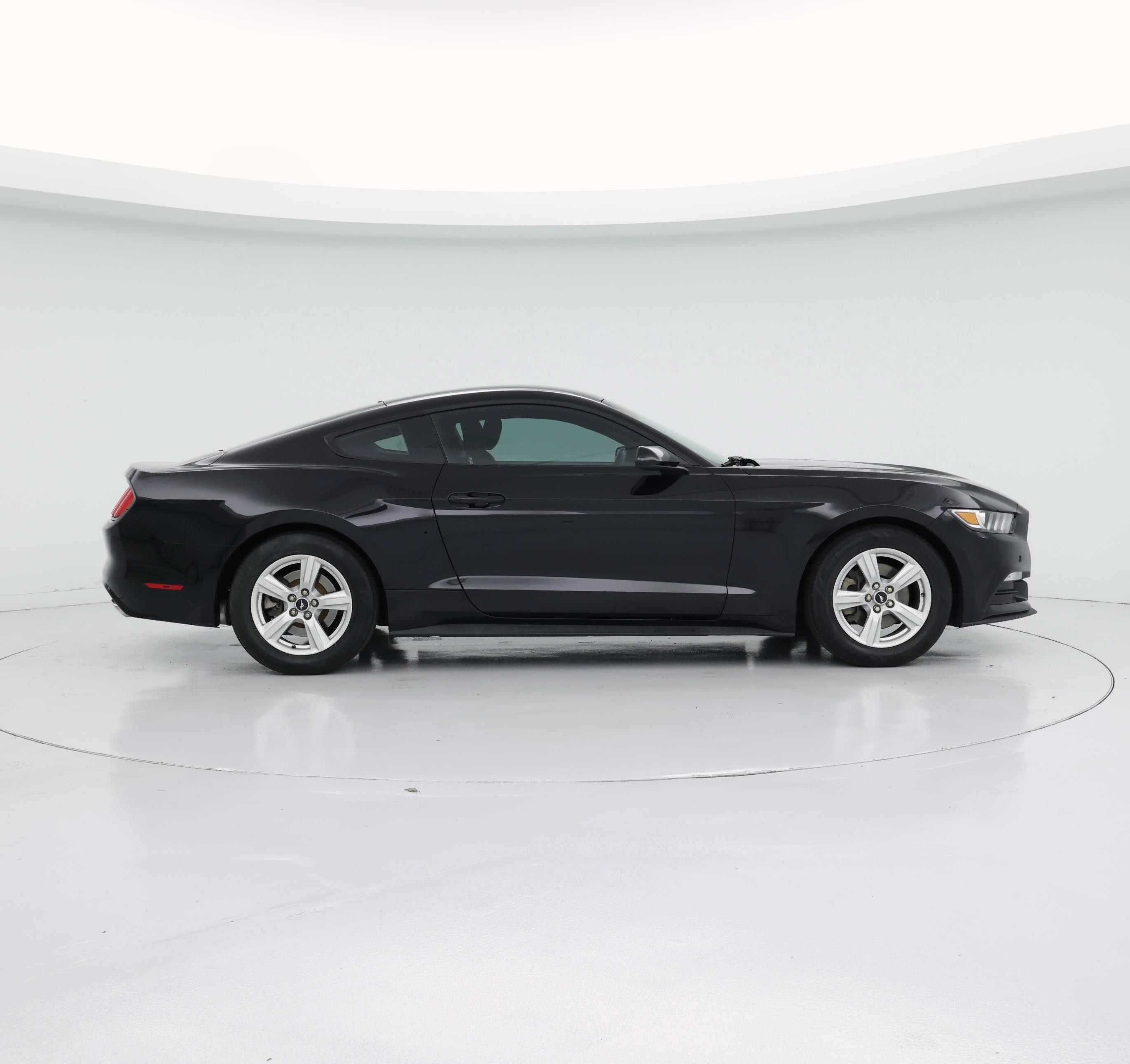 Thumbnail: 2017 Ford Mustang - 7
