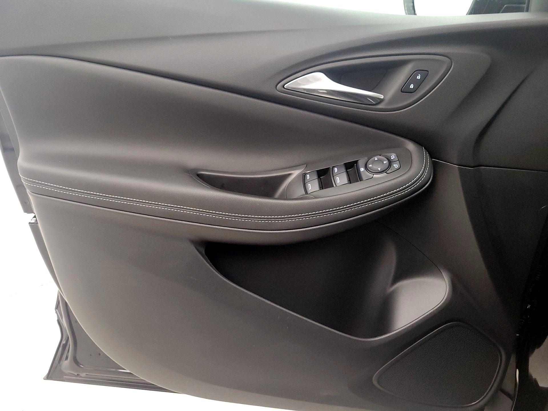 Thumbnail: 2025 Buick Encore GX - 12