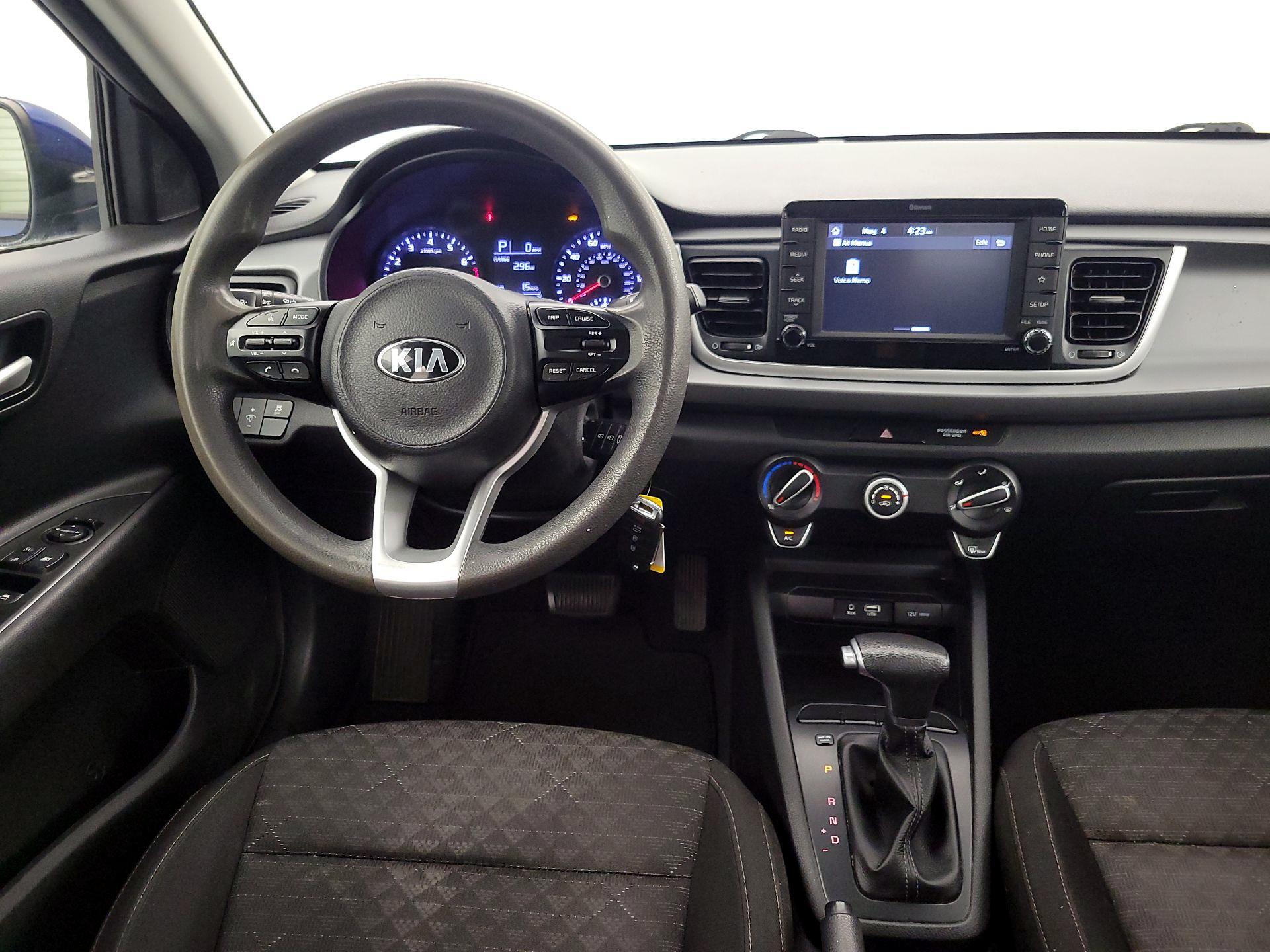 Thumbnail: 2019 Kia Rio - 10