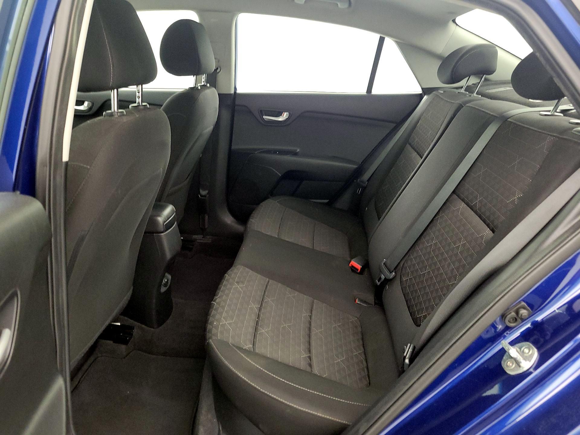 Thumbnail: 2019 Kia Rio - 19