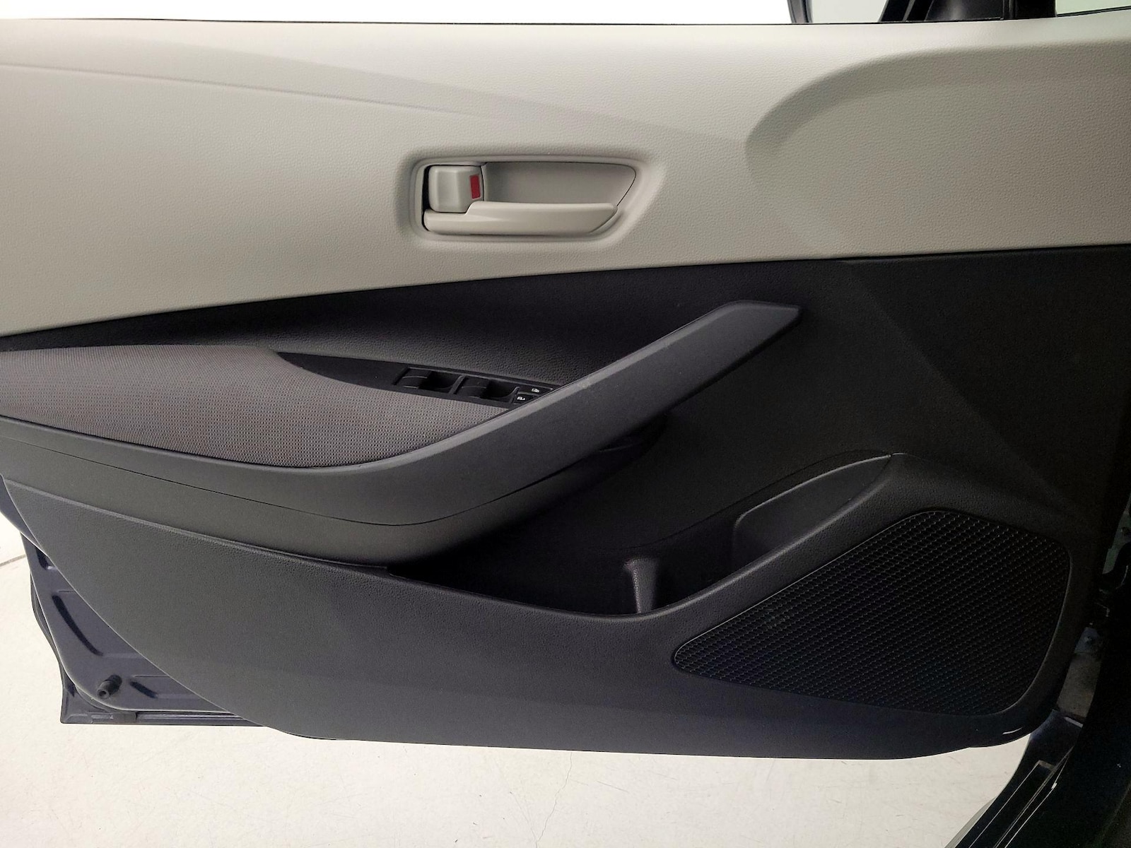 2024 Toyota Corolla LE - Photo 13